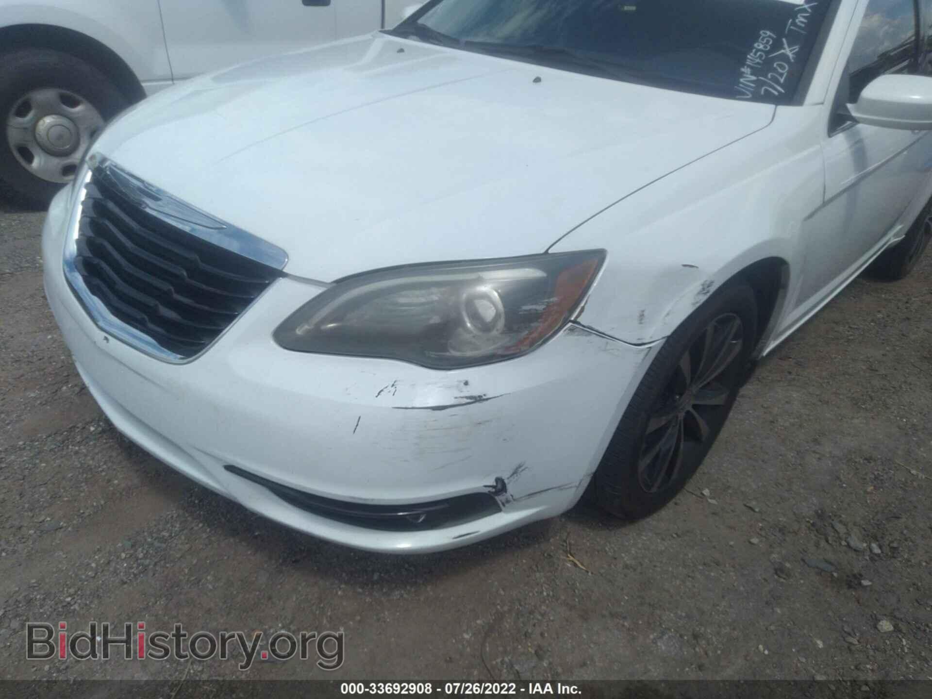 2012 CHRYSLER 200 - VIN: 1C3CCBHG2CN145859 - Фото 6
