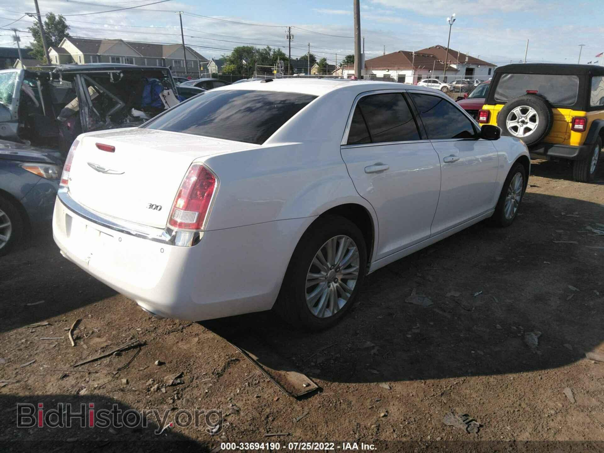 2014 CHRYSLER 300 - VIN: 2C3CCARG6EH148560 - Фото 4