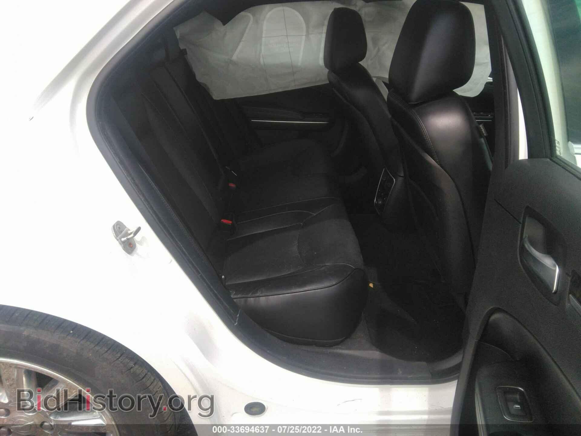 2011 CHRYSLER 300 - VIN: 2C3CA6CT1BH559255 - Фото 8