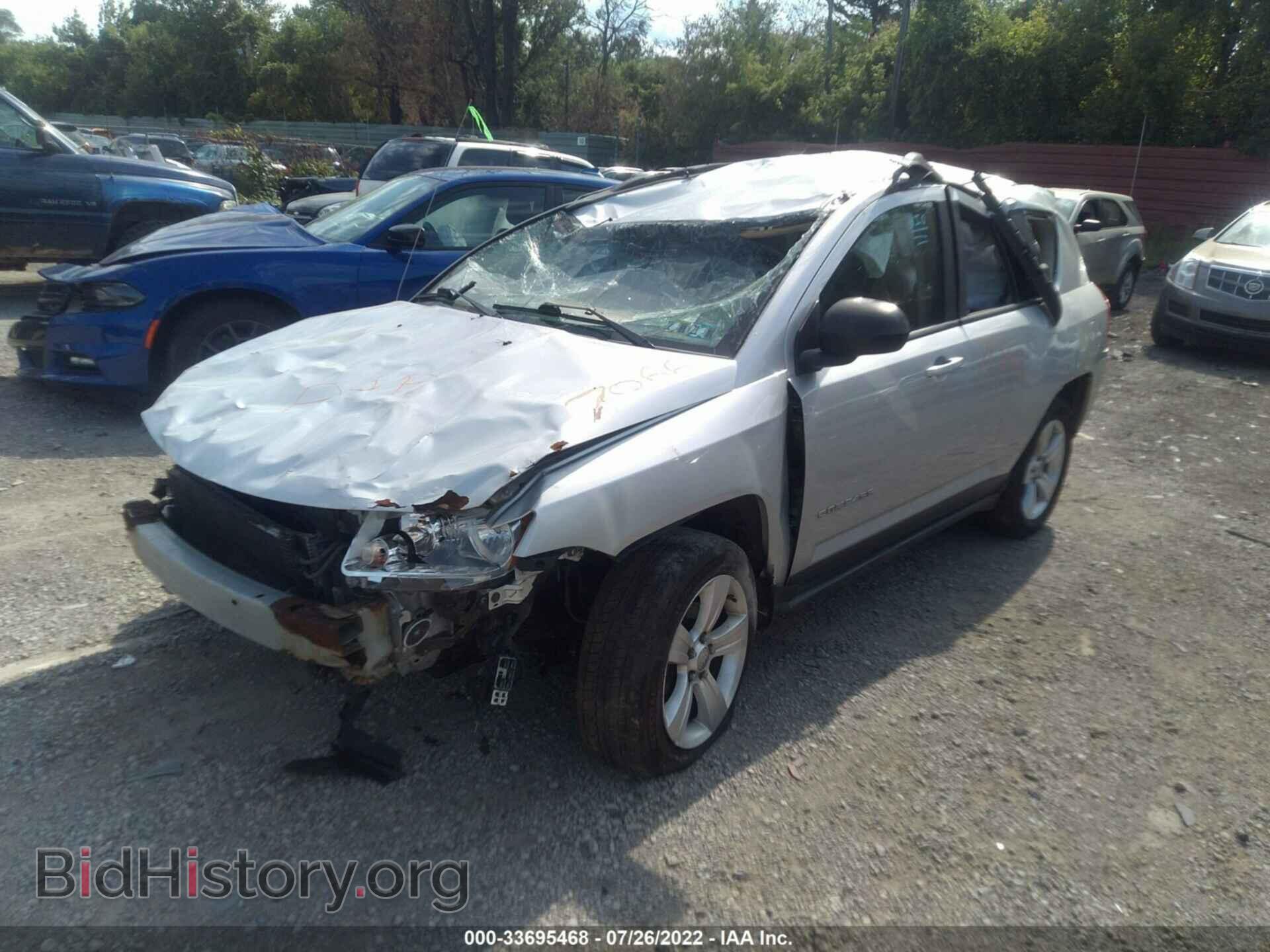 2012 JEEP COMPASS - VIN: 1C4NJDBB2CD507066 - Photo 2