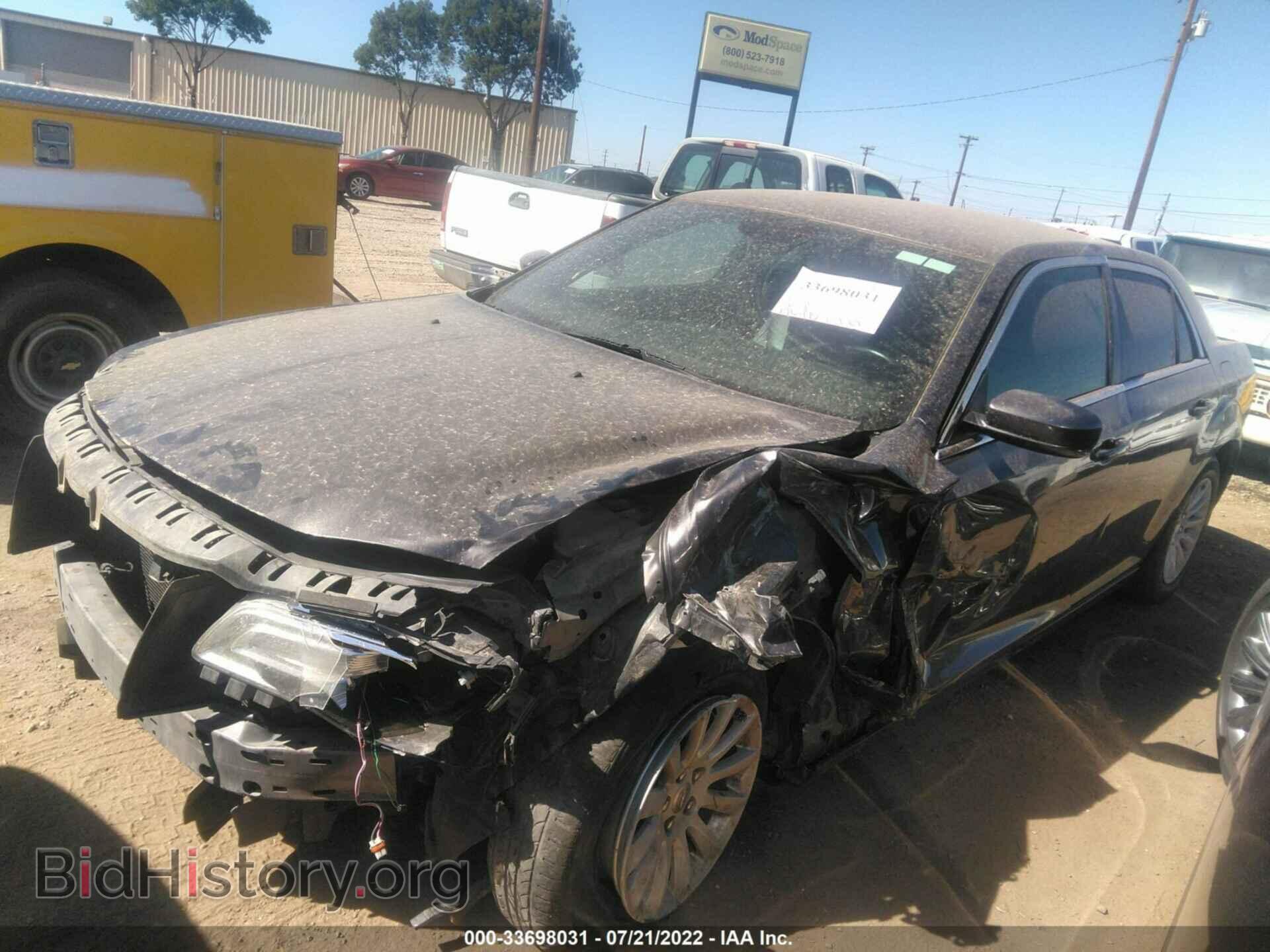 2014 CHRYSLER 300 - VIN: 2C3CCAAG5EH346915 - Фото 2