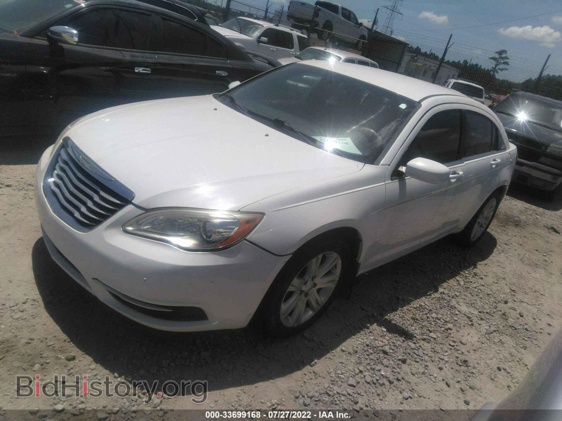2012 CHRYSLER 200 - VIN: 1C3CCBBB1CN160737 - Photo 2