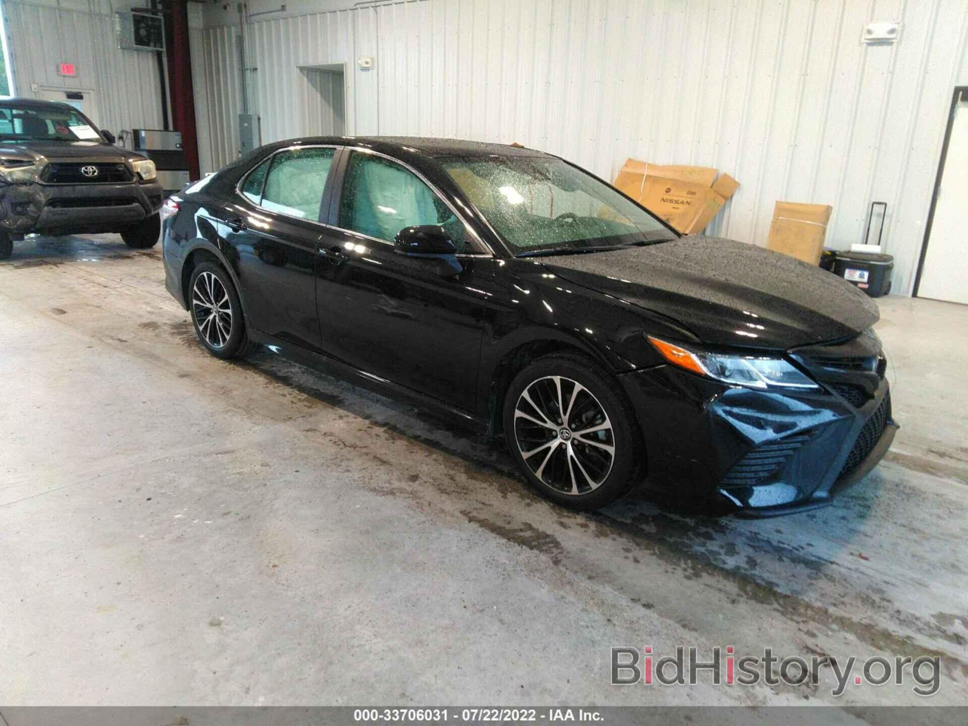 Photo 4T1G11AK0LU906059 - TOYOTA CAMRY 2020