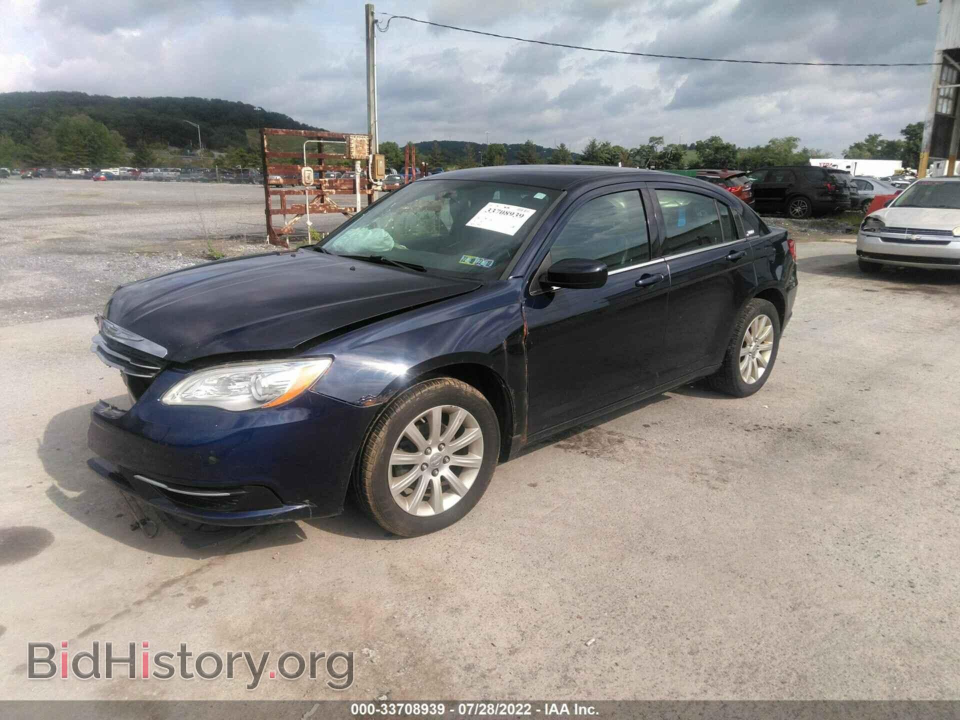 2013 CHRYSLER 200 - VIN: 1C3CCBBB6DN702318 - Photo 2
