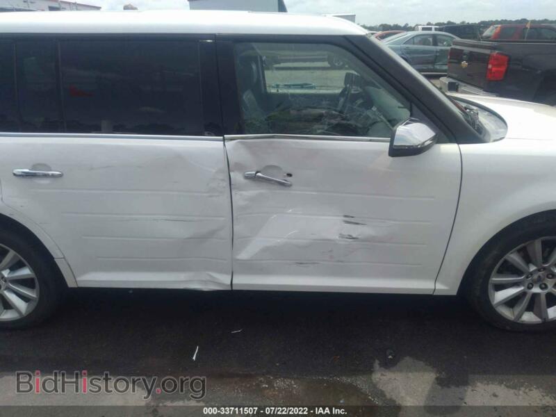 2010 Ford FLEX (VIN 2FMGK5DC1ABB18175) — photo 6 of 11