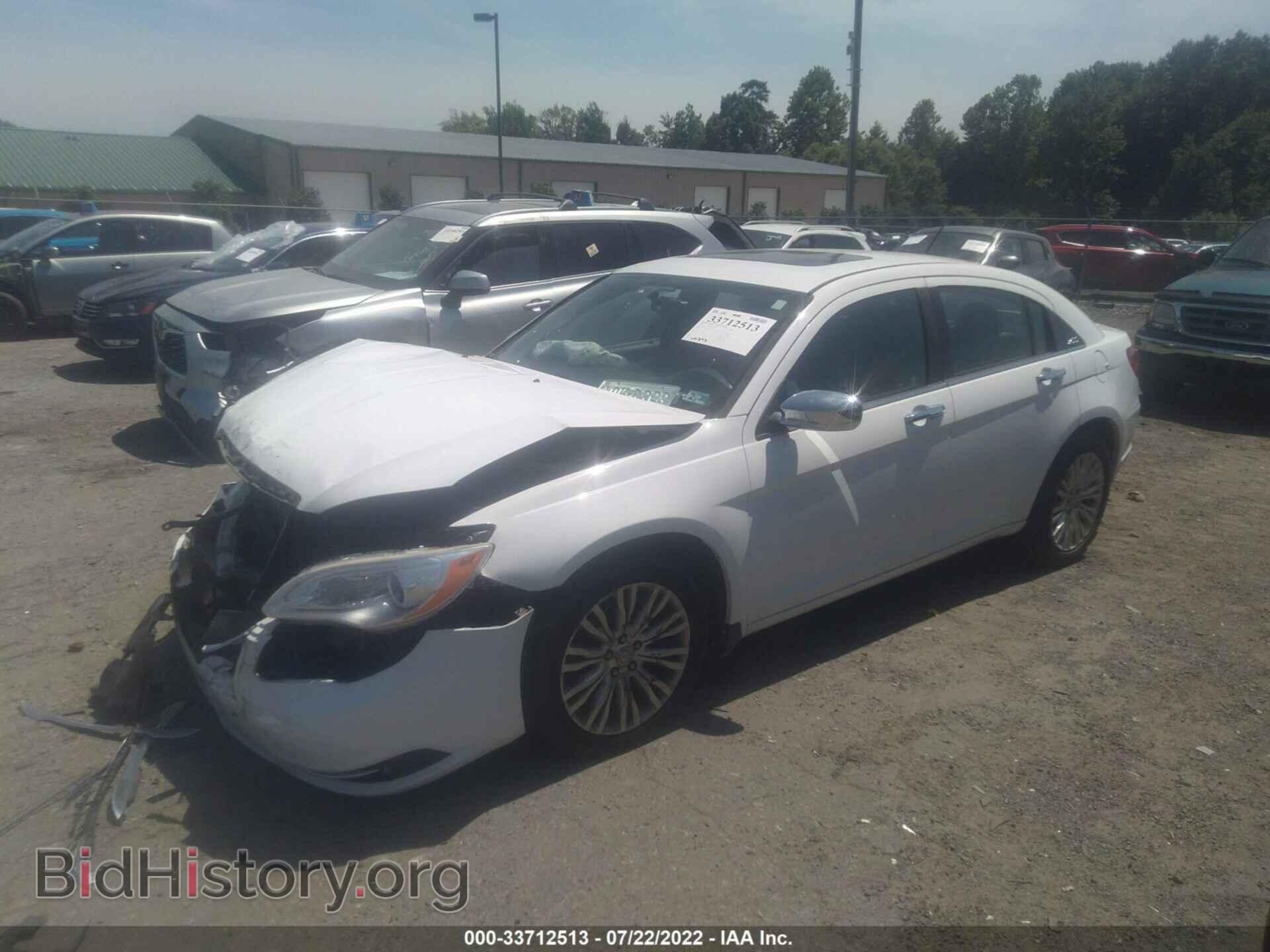2011 CHRYSLER 200 - VIN: 1C3BC2FG7BN581541 - Фото 2