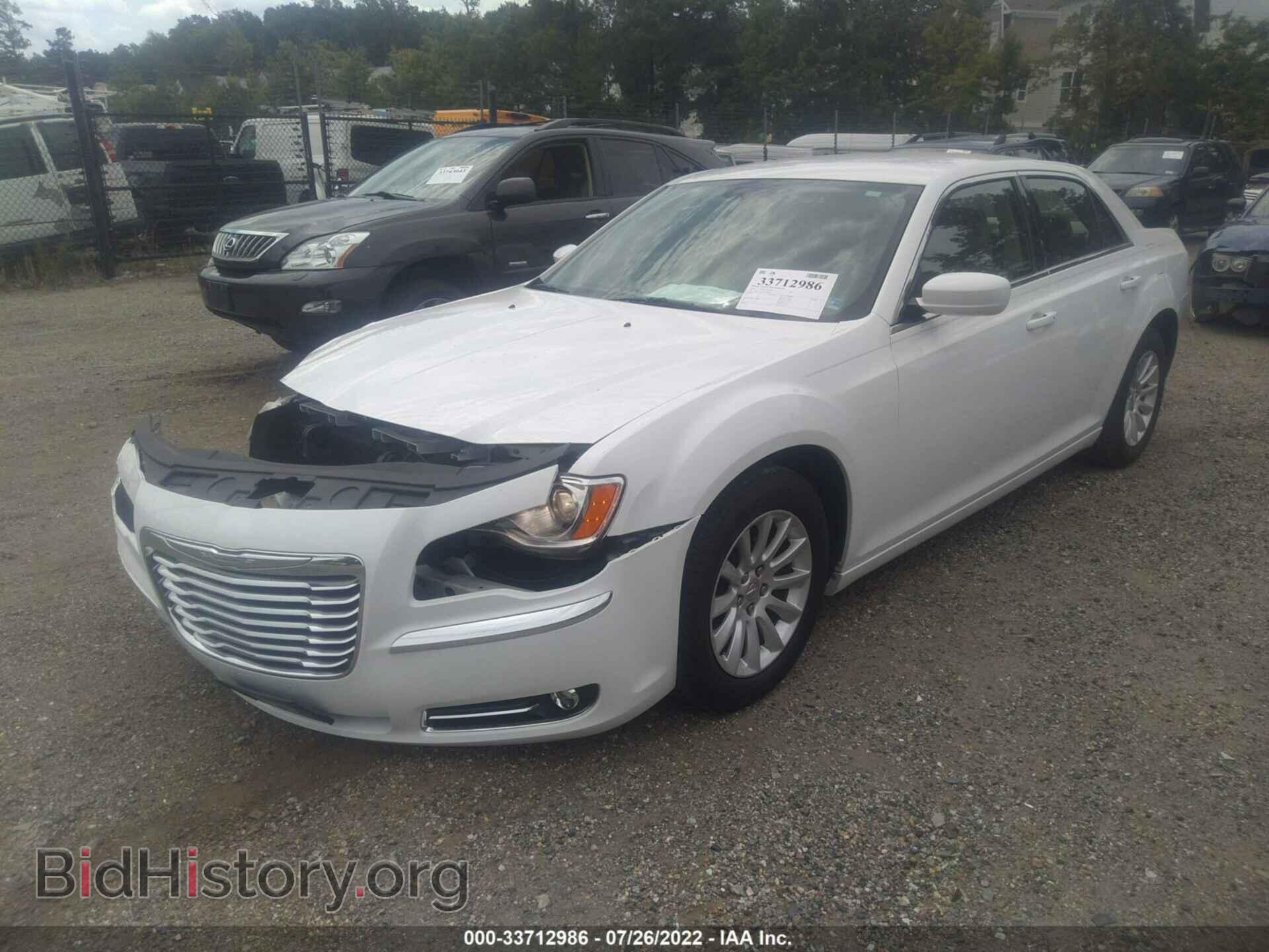 2014 CHRYSLER 300 - VIN: 2C3CCAAG5EH203012 - Photo 2