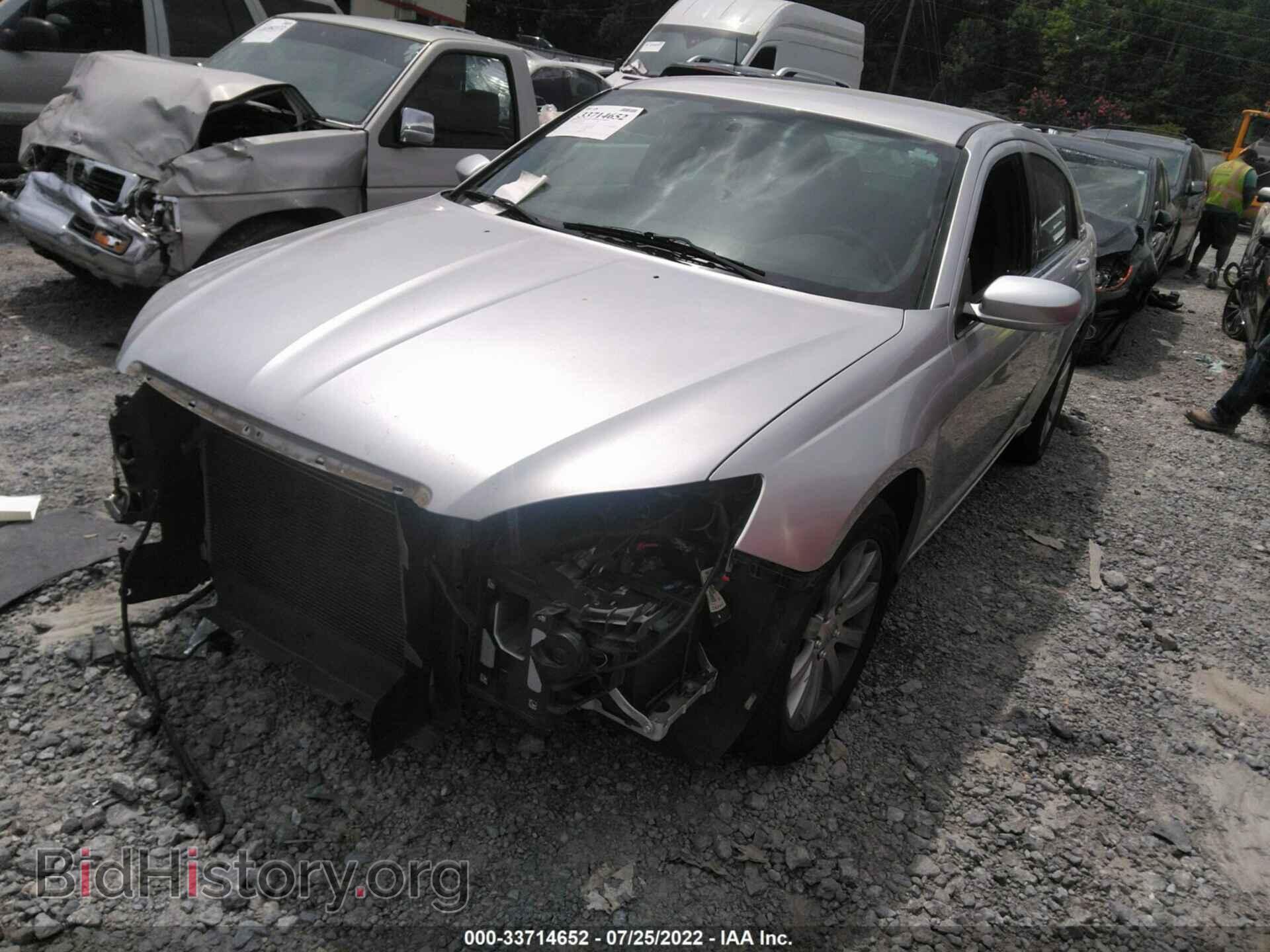 2012 CHRYSLER 200 - VIN: 1C3CCBBB8CN100633 - Фото 2