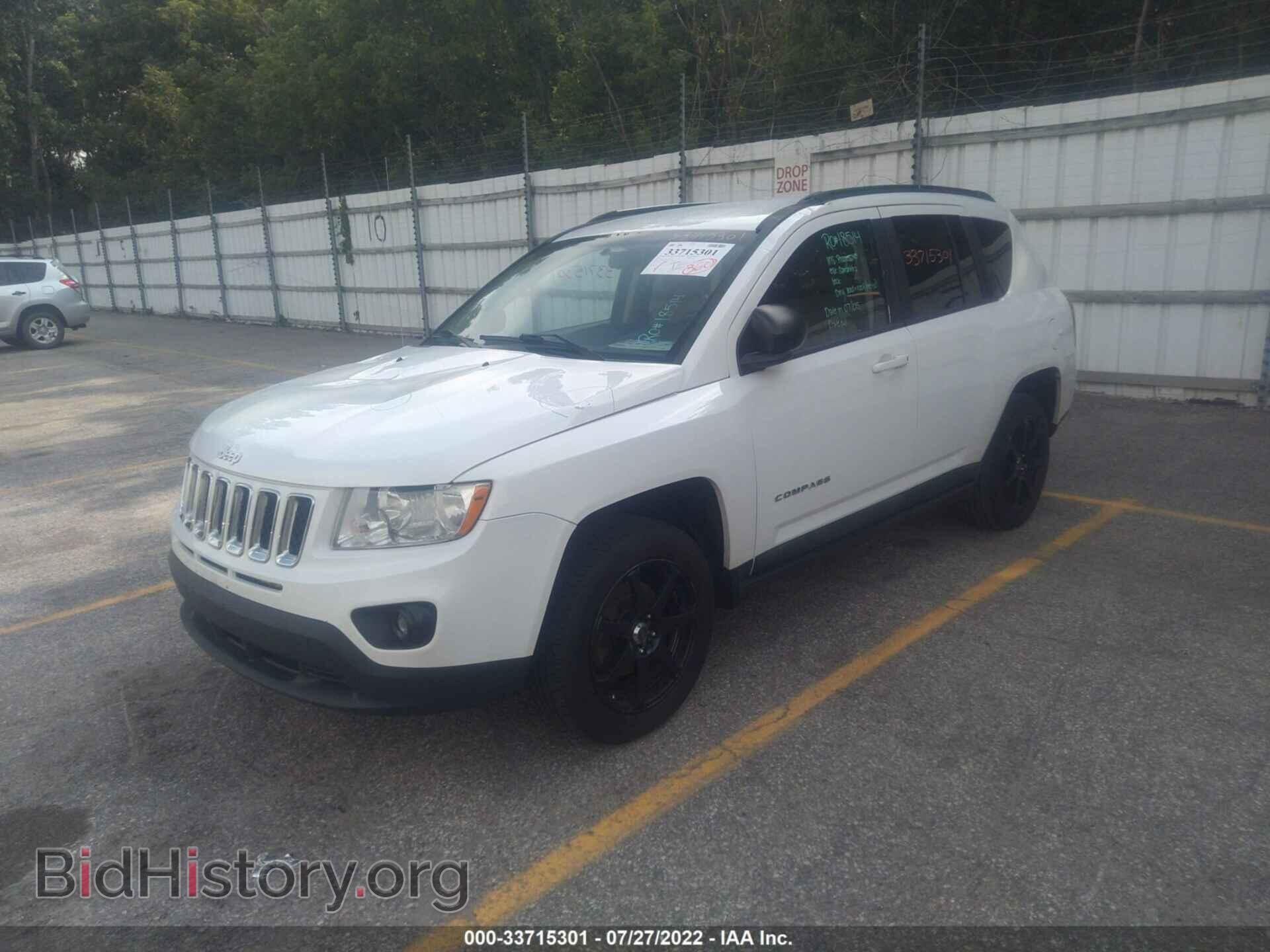 2011 JEEP COMPASS - VIN: 1J4NF1FBXBD215300 - Фото 2