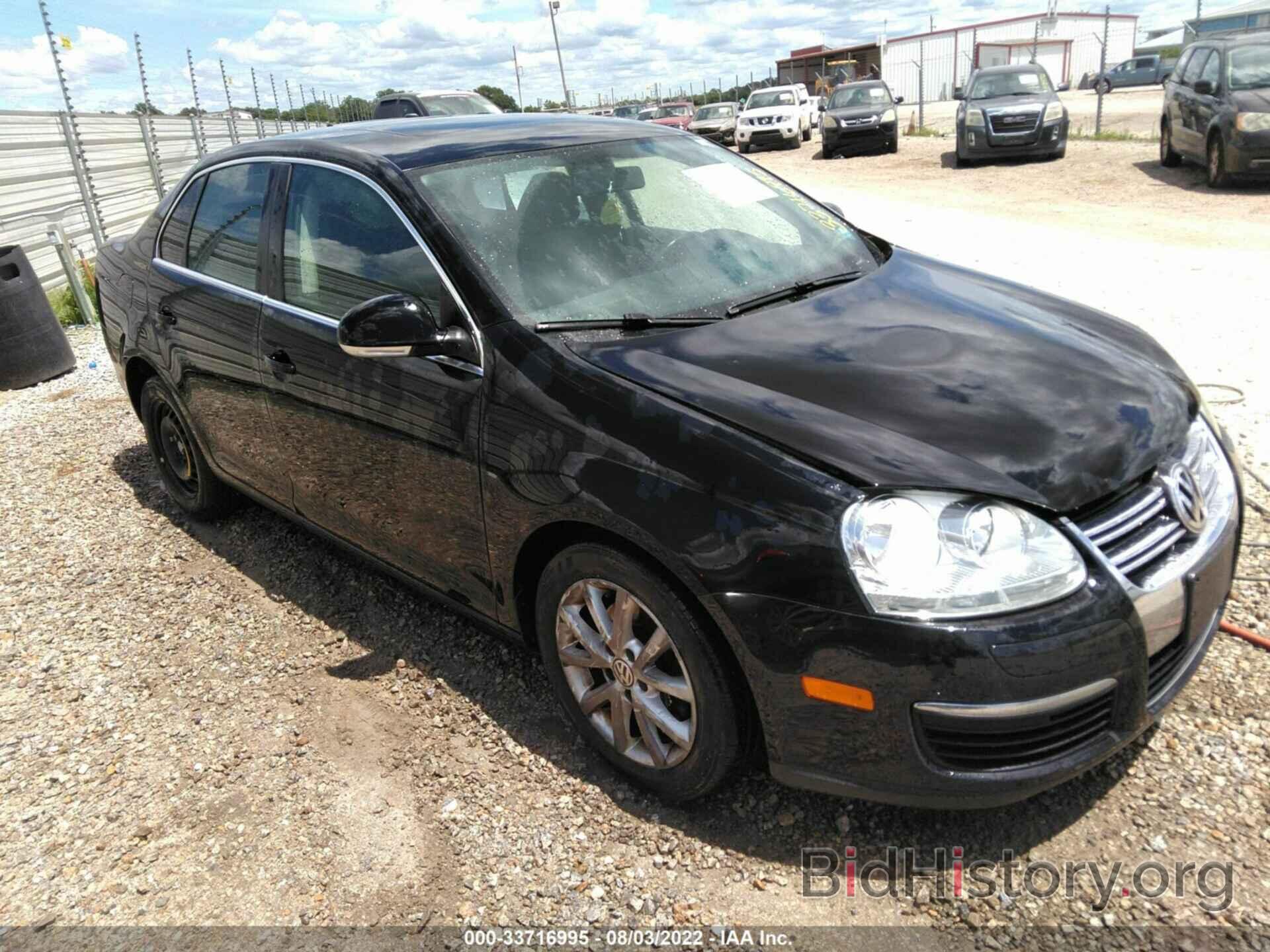 Photo 3VWRZ7AJ2AM031887 - VOLKSWAGEN JETTA SEDAN 2010