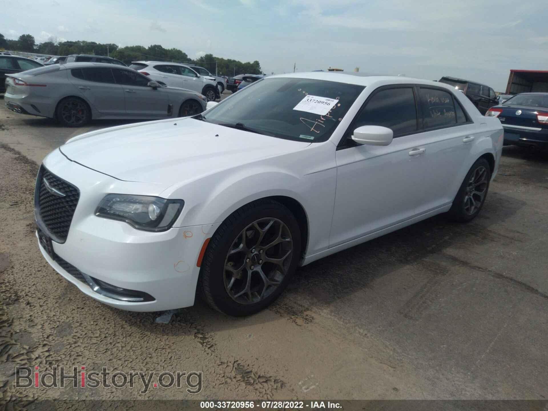 2015 CHRYSLER 300 - VIN: 2C3CCABG3FH898705 - Фото 2