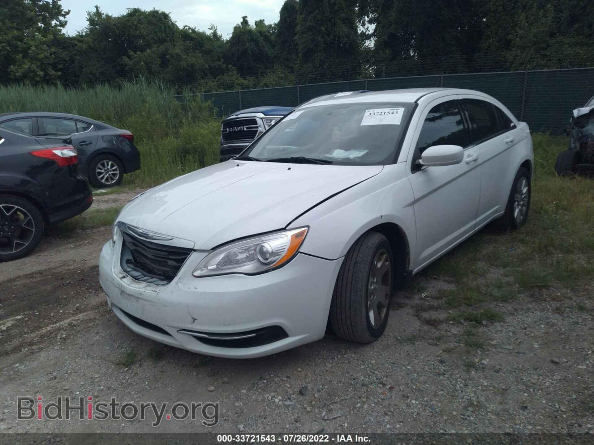 2013 CHRYSLER 200 - VIN: 1C3CCBAB0DN686442 - Photo 2