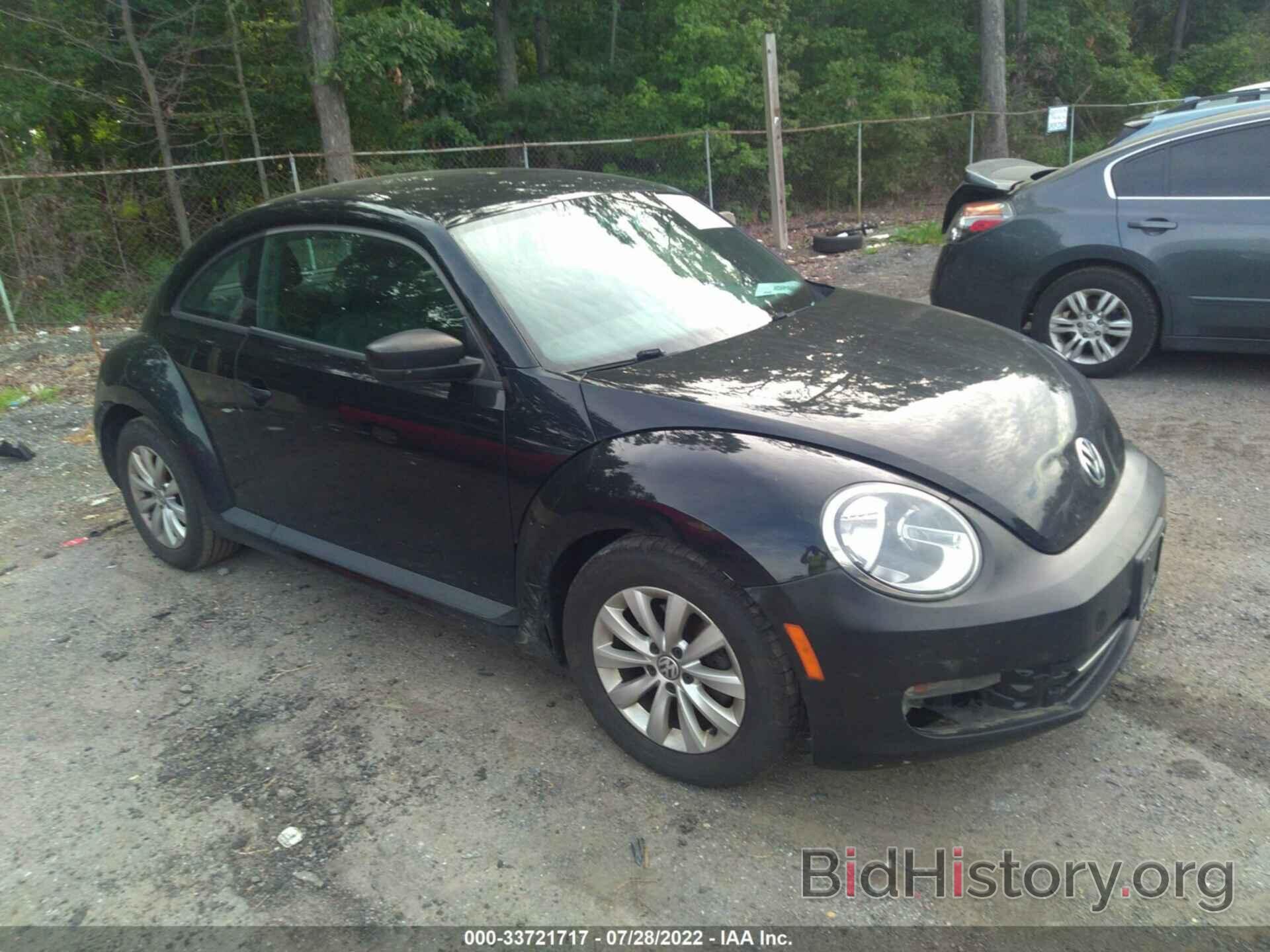 Photo 3VWFP7AT5DM653091 - VOLKSWAGEN BEETLE COUPE 2013
