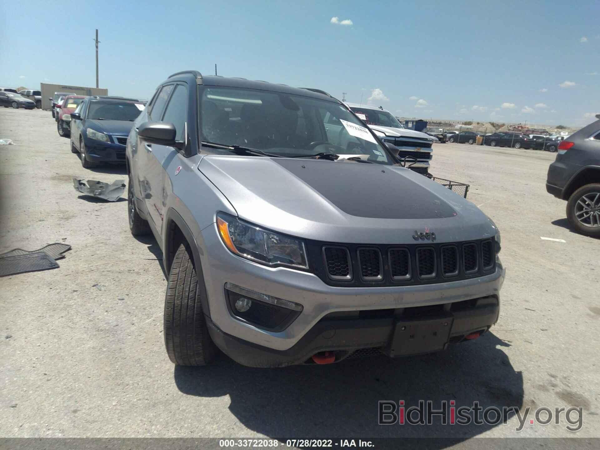 Photo 3C4NJDDB1KT627575 - JEEP COMPASS 2019