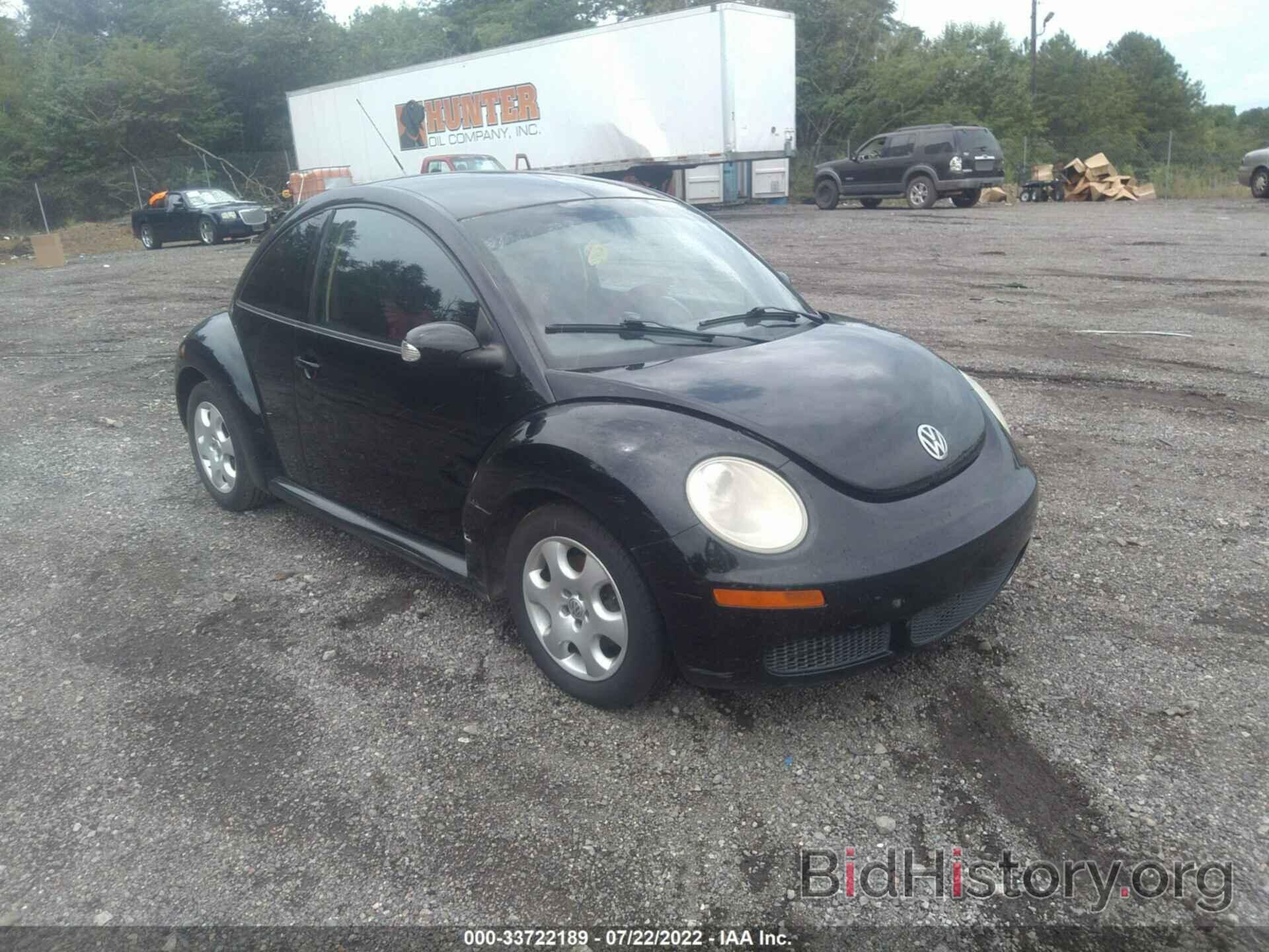 Photo 3VWPW3AG0AM020979 - VOLKSWAGEN NEW BEETLE COUPE 2010