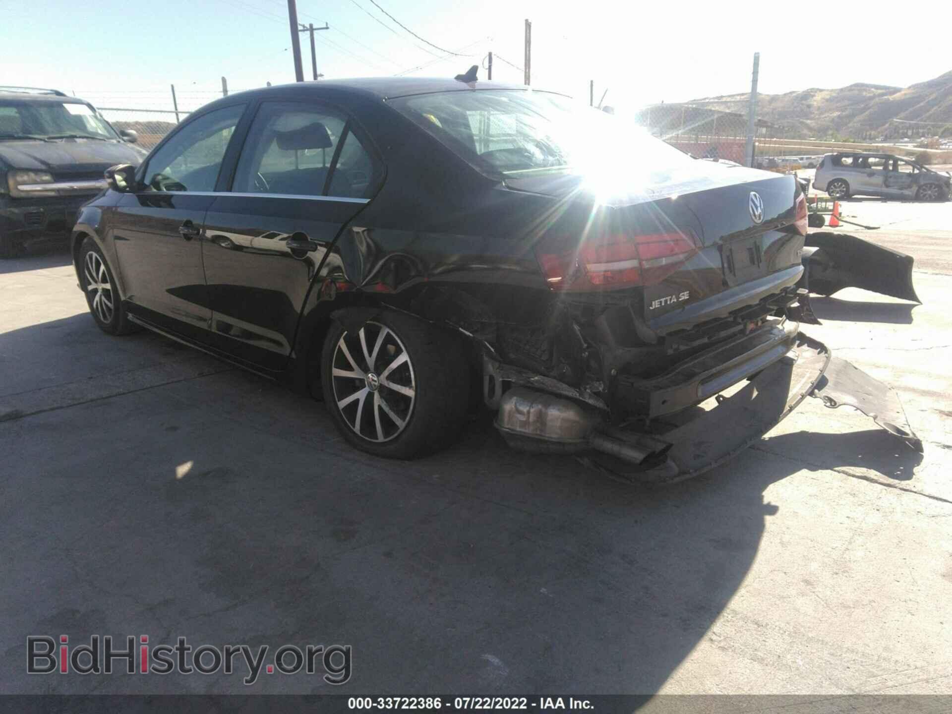 2017 VOLKSWAGEN JETTA - VIN: 3VWDB7AJXHM208405 - Фото 3