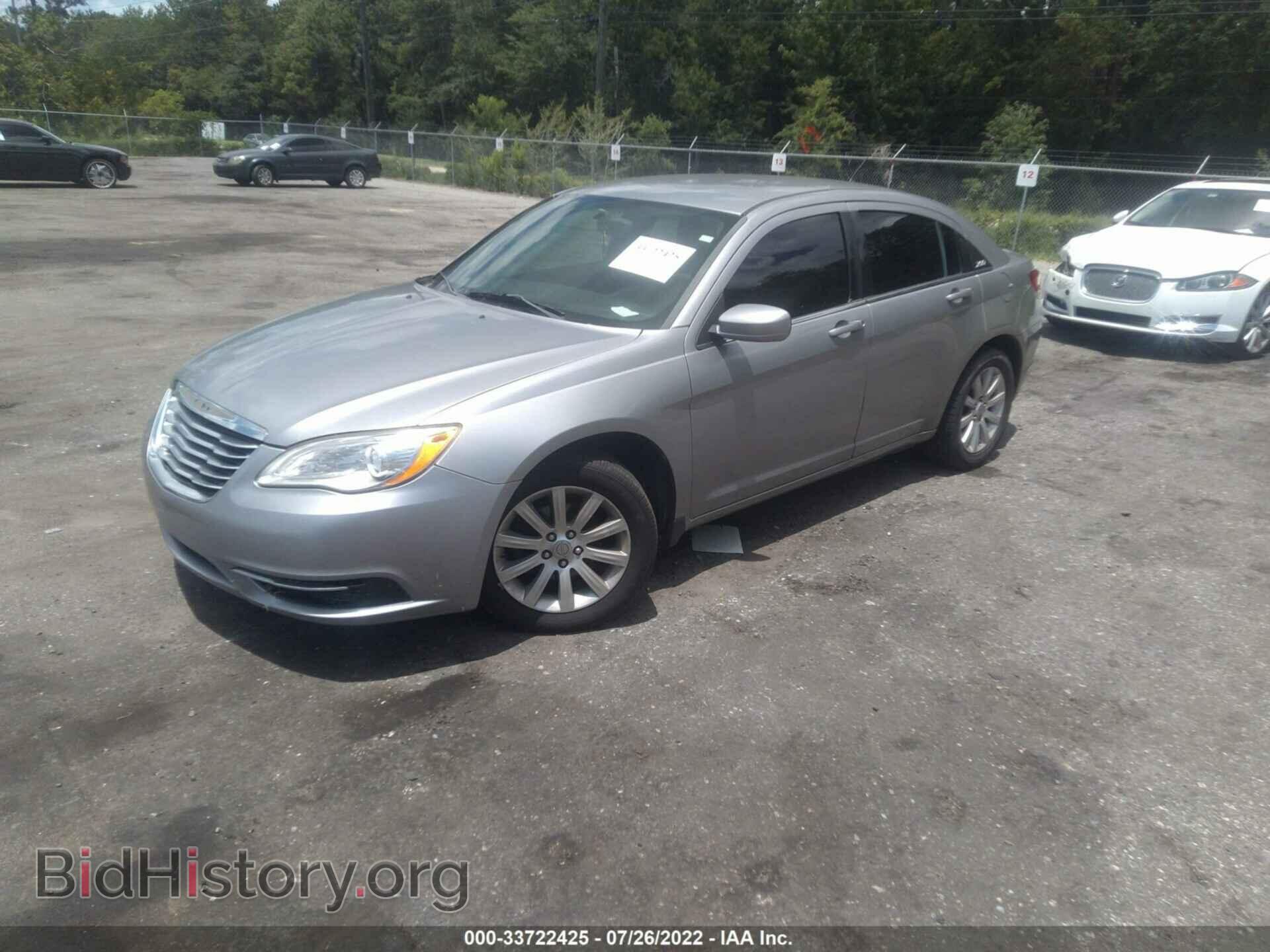 2013 CHRYSLER 200 - VIN: 1C3CCBBB5DN595326 - Photo 2