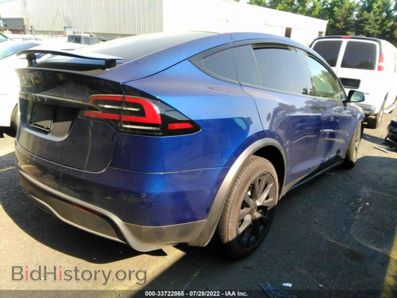 2022 Tesla MODEL X (VIN 7SAXCBE5XNF334800) — фото 4 из 11