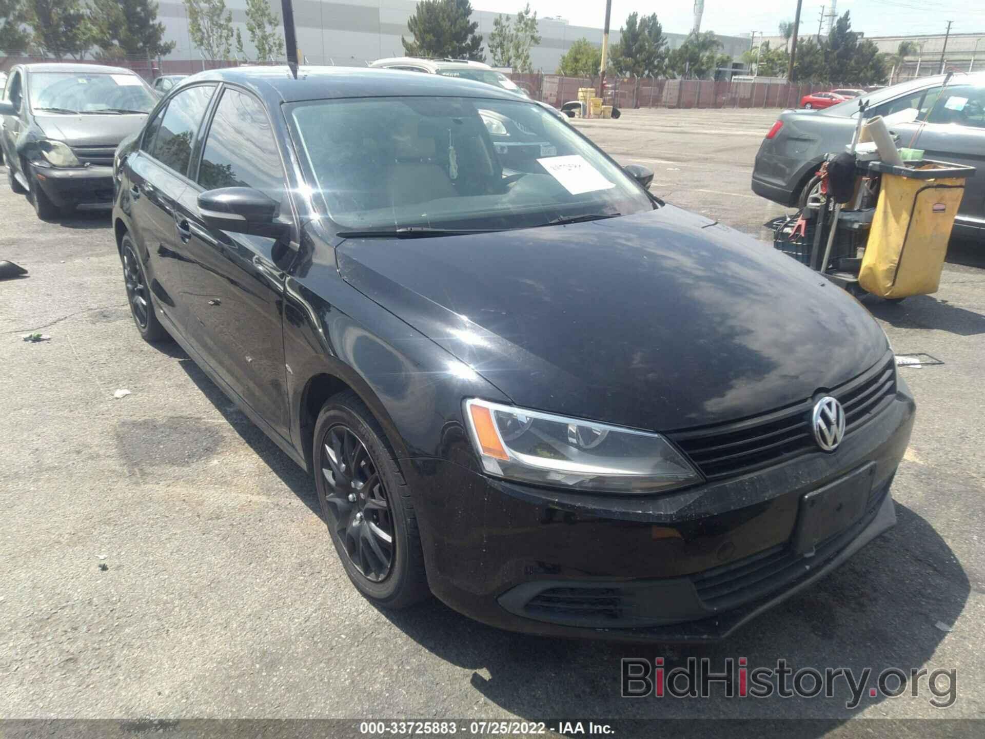 Photo 3VWDZ7AJ3BM120024 - VOLKSWAGEN JETTA SEDAN 2011