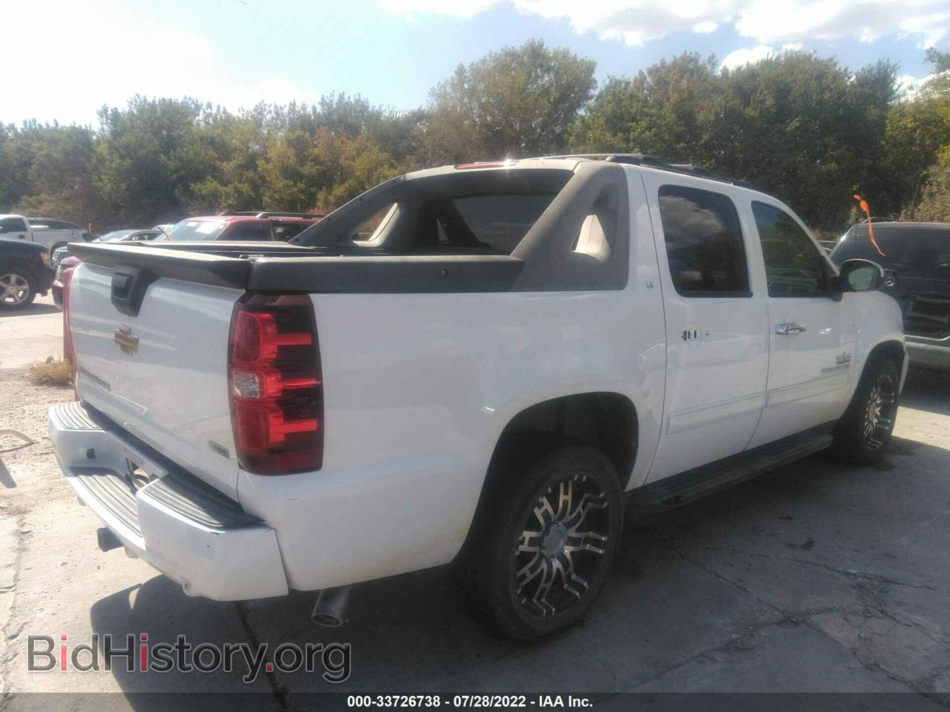 2011 CHEVROLET AVALANCHE - VIN: 3GNMCFE06BG376941 - Фото 4