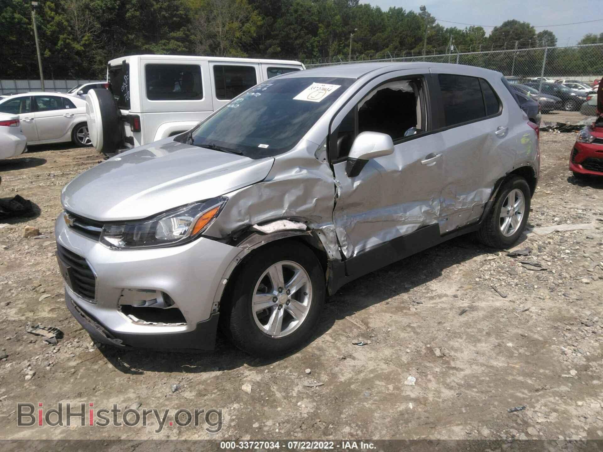 2019 CHEVROLET TRAX - VIN: 3GNCJKSB3KL249300 - Фото 2