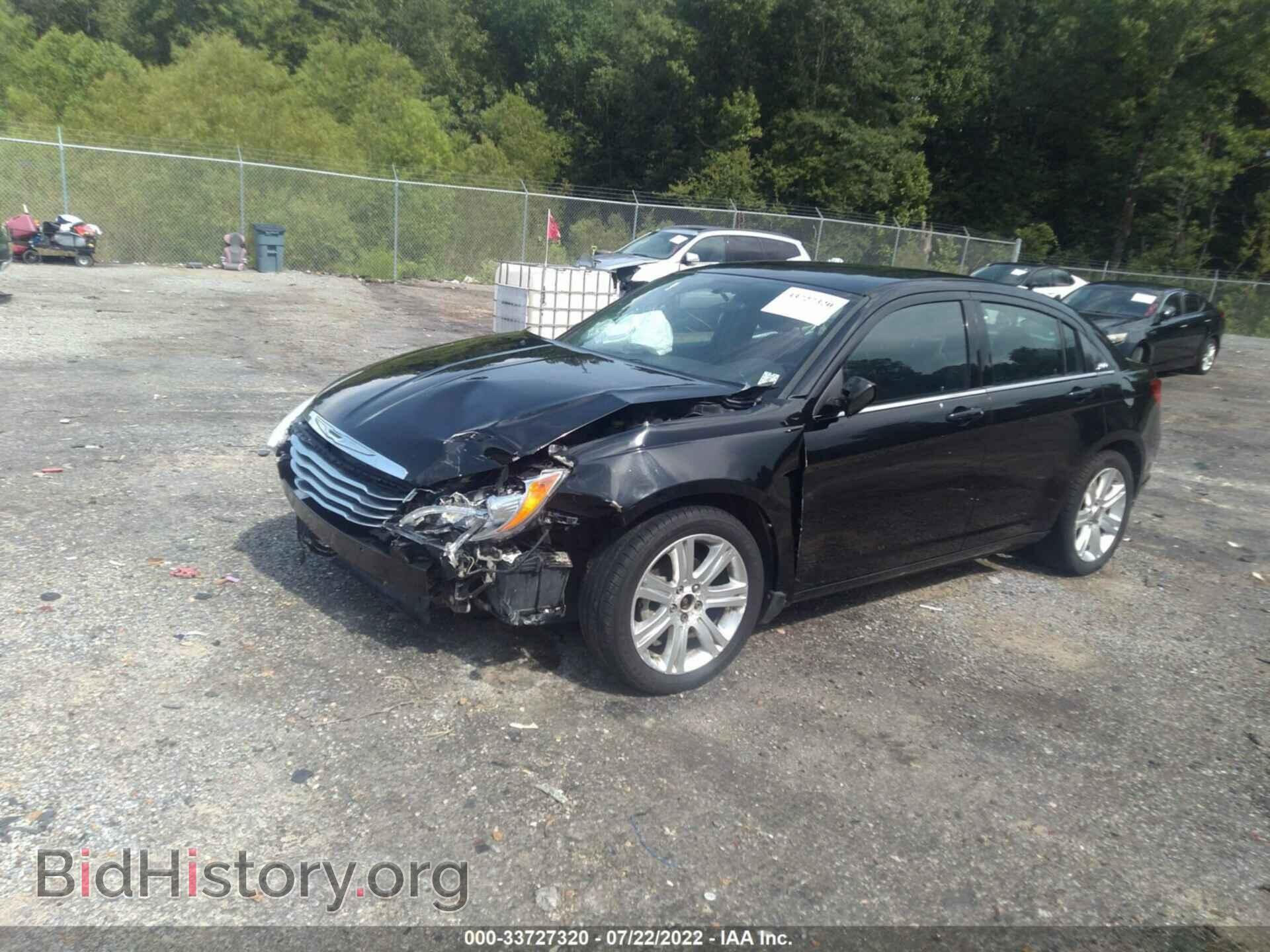 2013 CHRYSLER 200 - VIN: 1C3CCBBB3DN723966 - Photo 2
