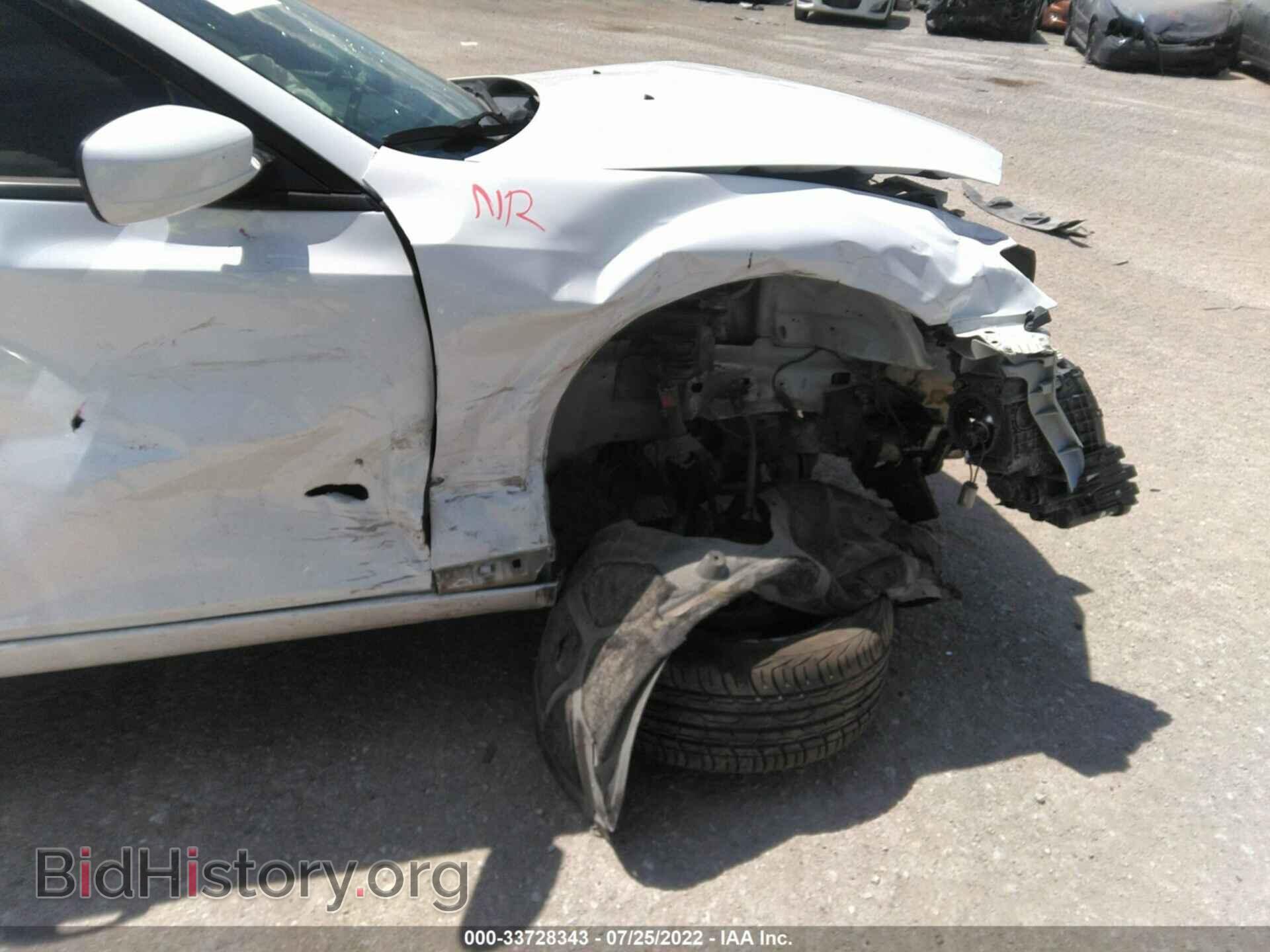 2014 CHRYSLER 300 - VIN: 2C3CCAGG0EH384365 - Photo 15