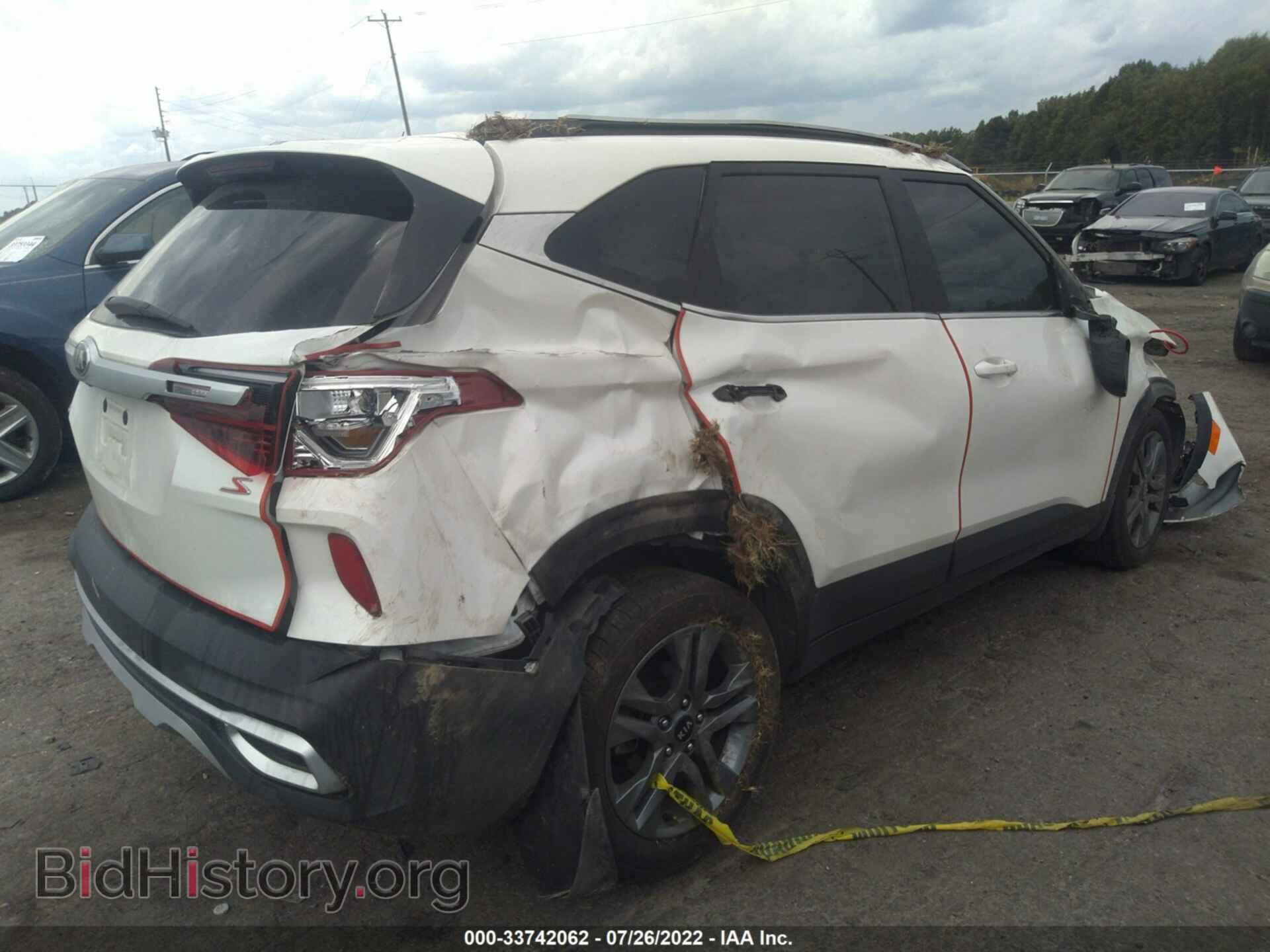 2021 KIA SELTOS - VIN: KNDEU2AA1M7215624 - Фото 4