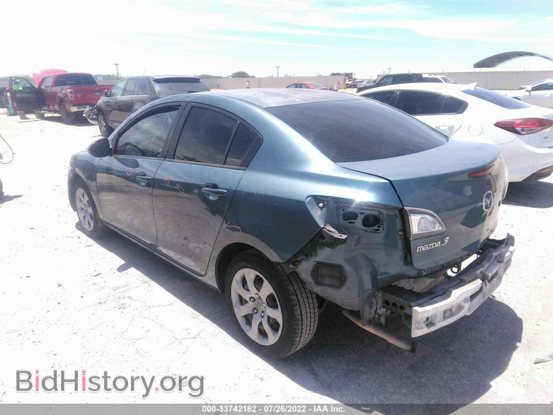 2011 MAZDA MAZDA3 - VIN: JM1BL1UF8B1403869 - Фото 3