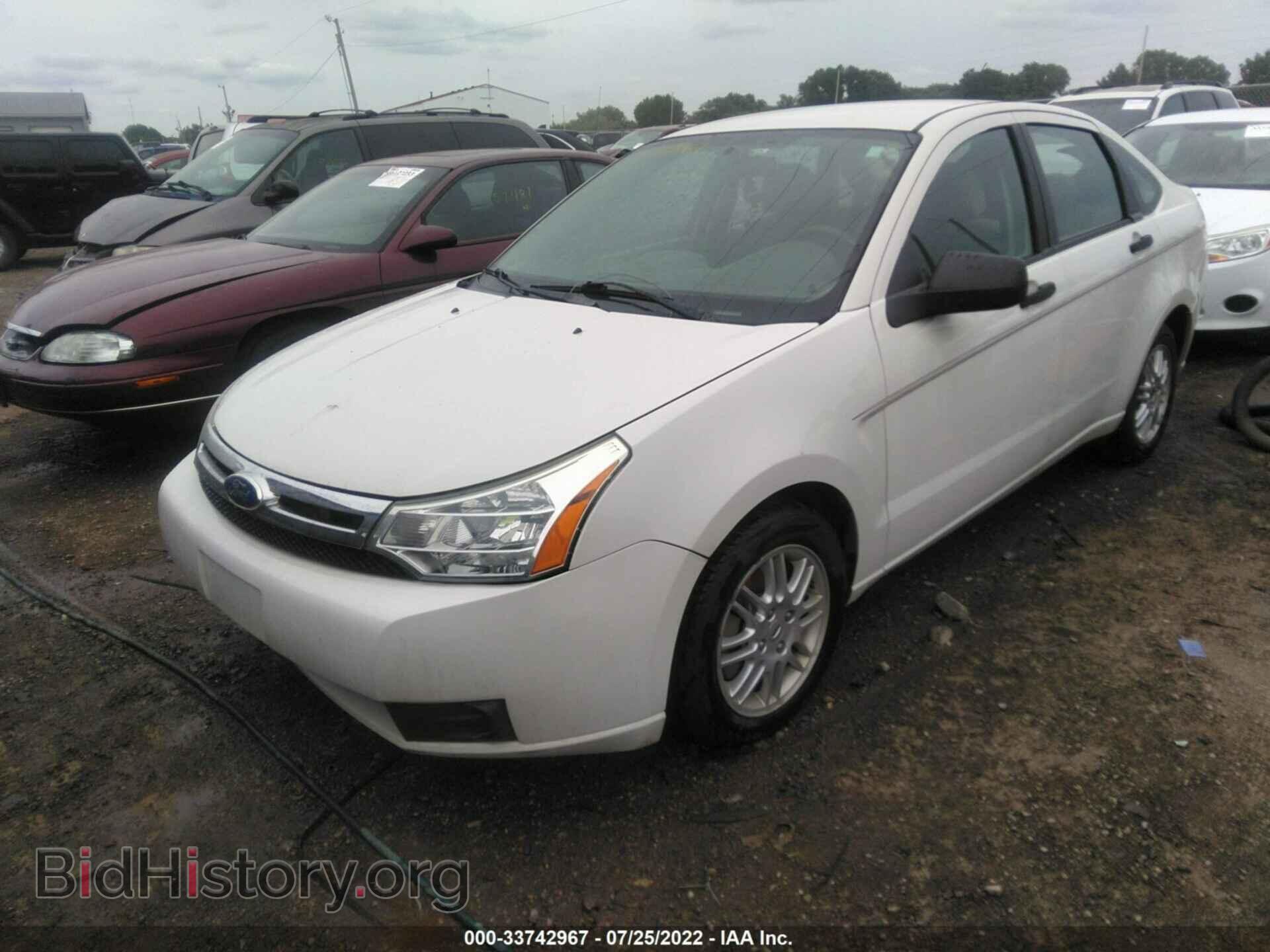 2011 FORD FOCUS - VIN: 1FAHP3FN9BW201405 - Photo 2