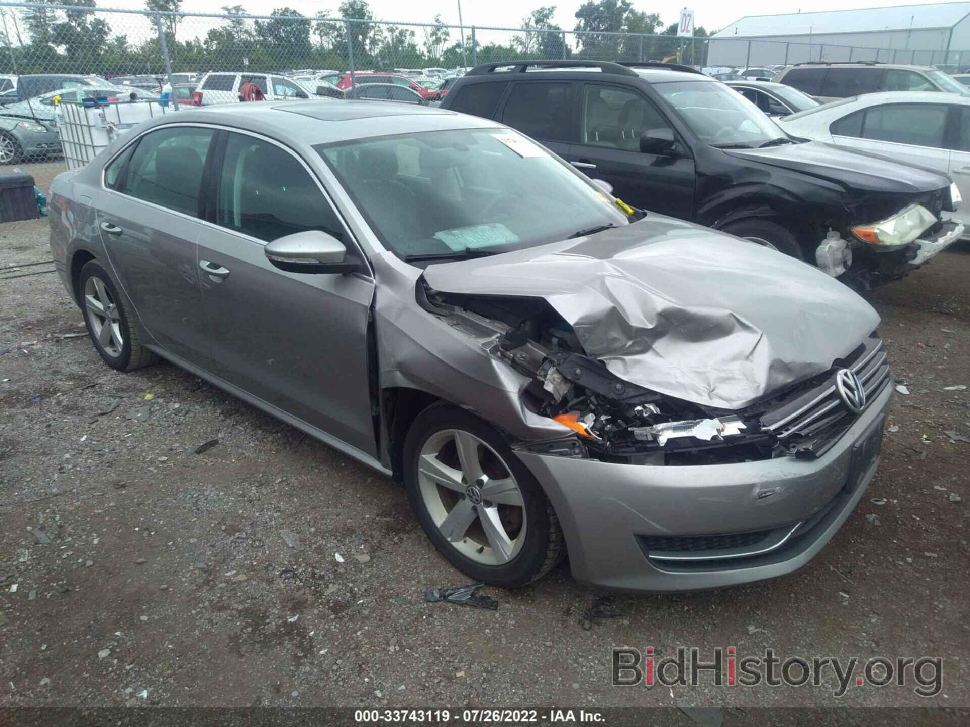 Photo 1VWBH7A33CC067887 - VOLKSWAGEN PASSAT 2012