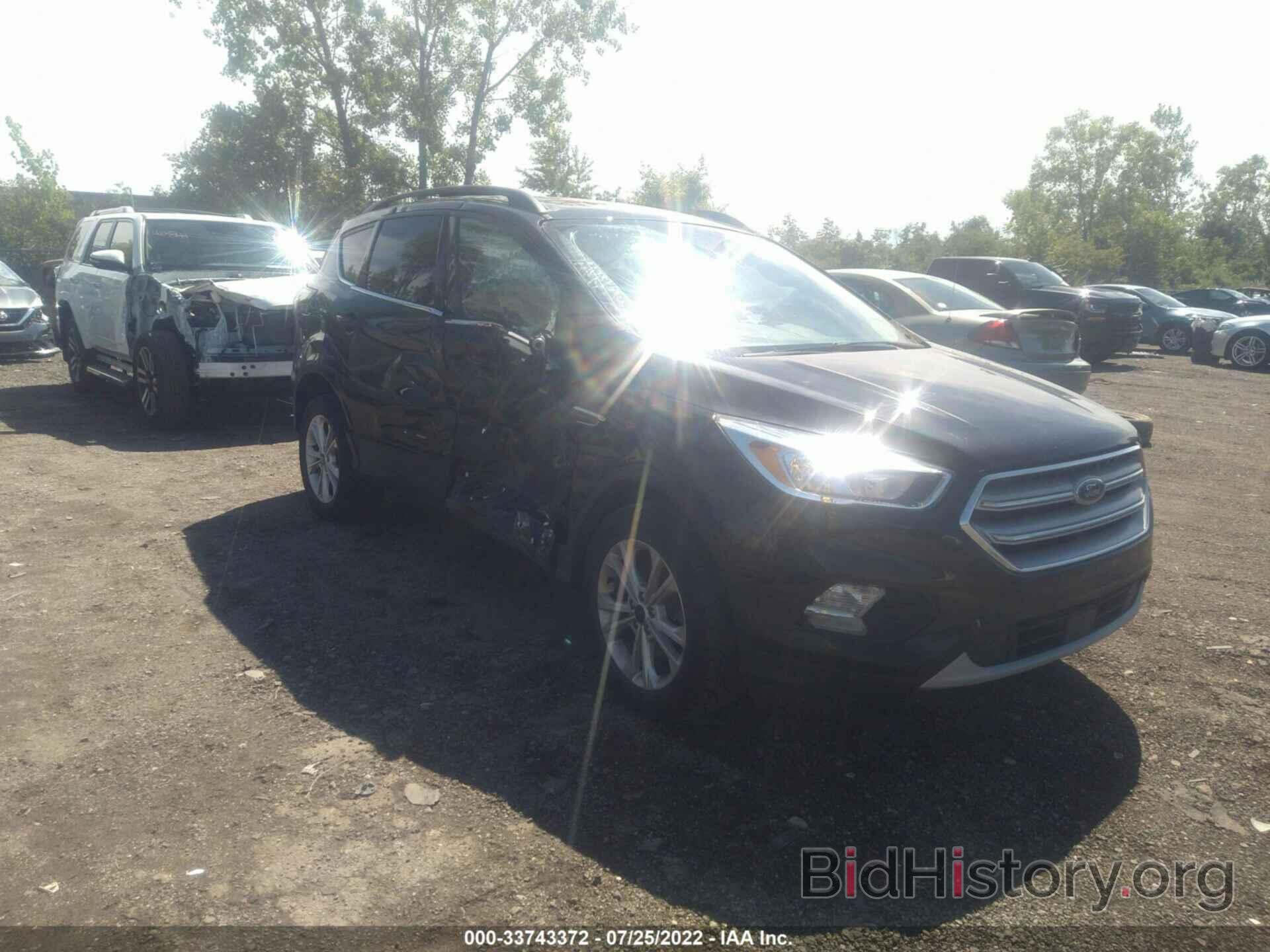 Photo 1FMCU9GD8JUB76220 - FORD ESCAPE 2018