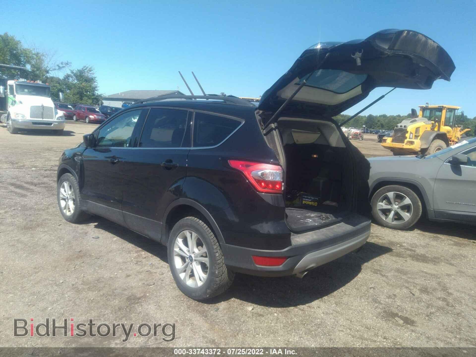 2018 FORD ESCAPE - VIN: 1FMCU9GD8JUB76220 - Фото 3