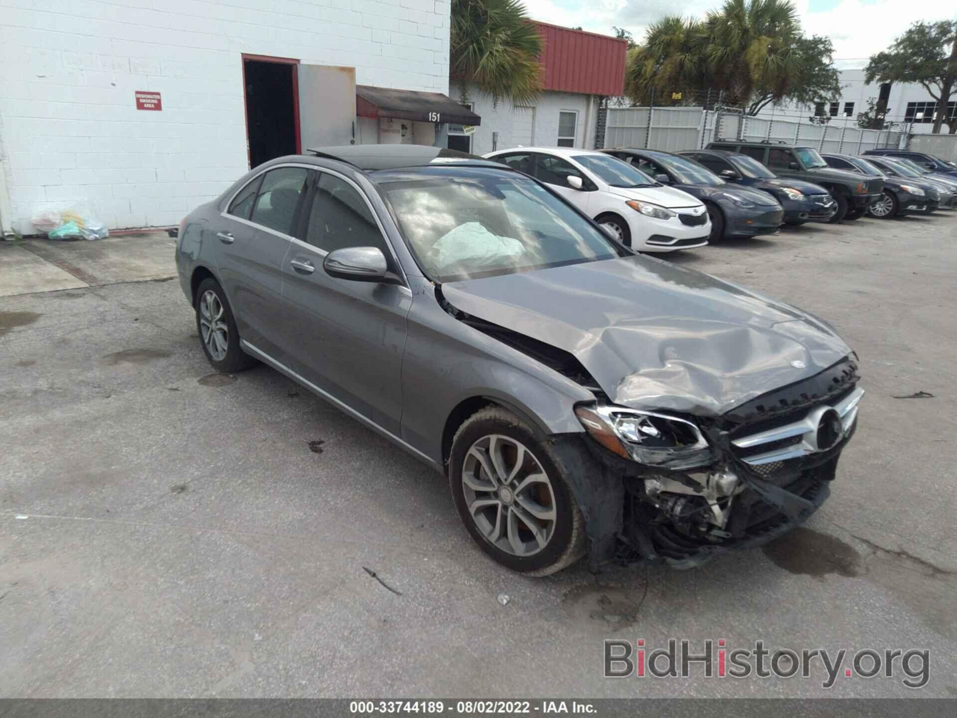 Photo WDDWF4KB8GR141523 - MERCEDES-BENZ C-CLASS 2016