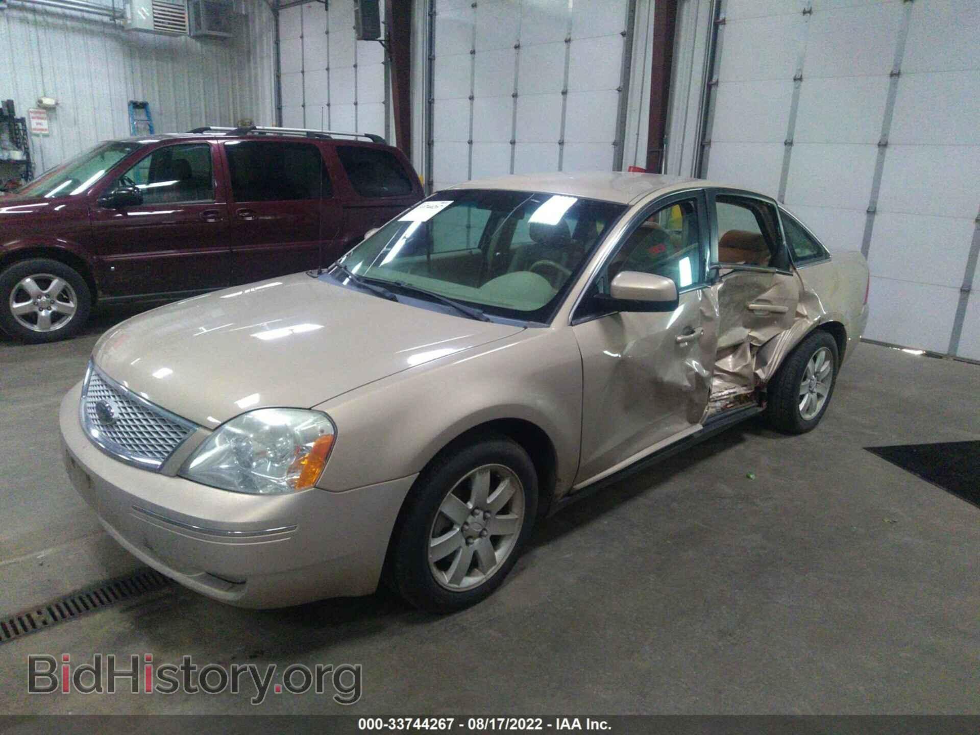2007 FORD FIVE HUNDRED - VIN: 1FAFP24107G106329 - Photo 2