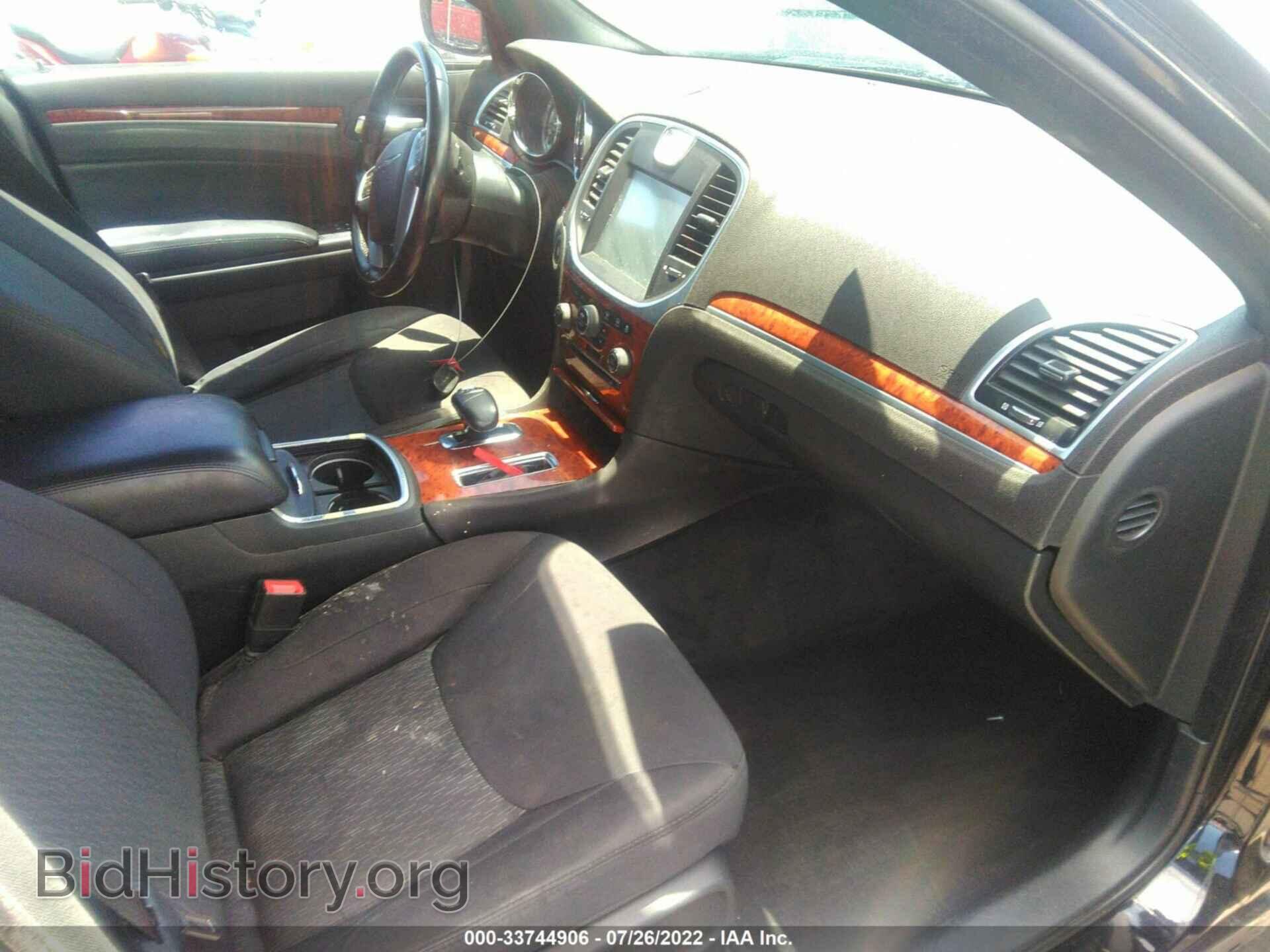 2014 CHRYSLER 300 - VIN: 2C3CCAAG4EH361437 - Фото 5