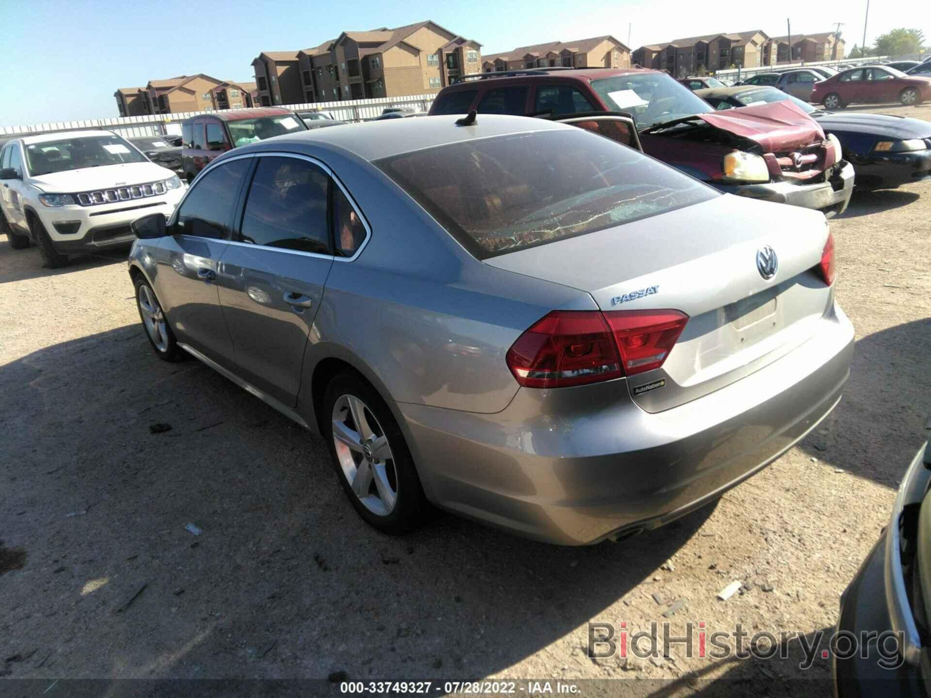 Photo 1VWBH7A39DC052568 - VOLKSWAGEN PASSAT 2013