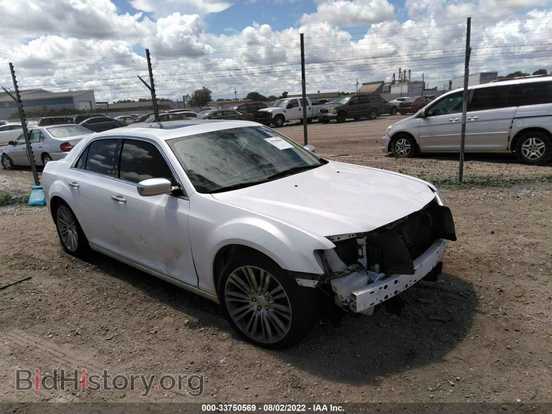 Photo 2C3CCAPT5DH504527 - CHRYSLER 300 2013