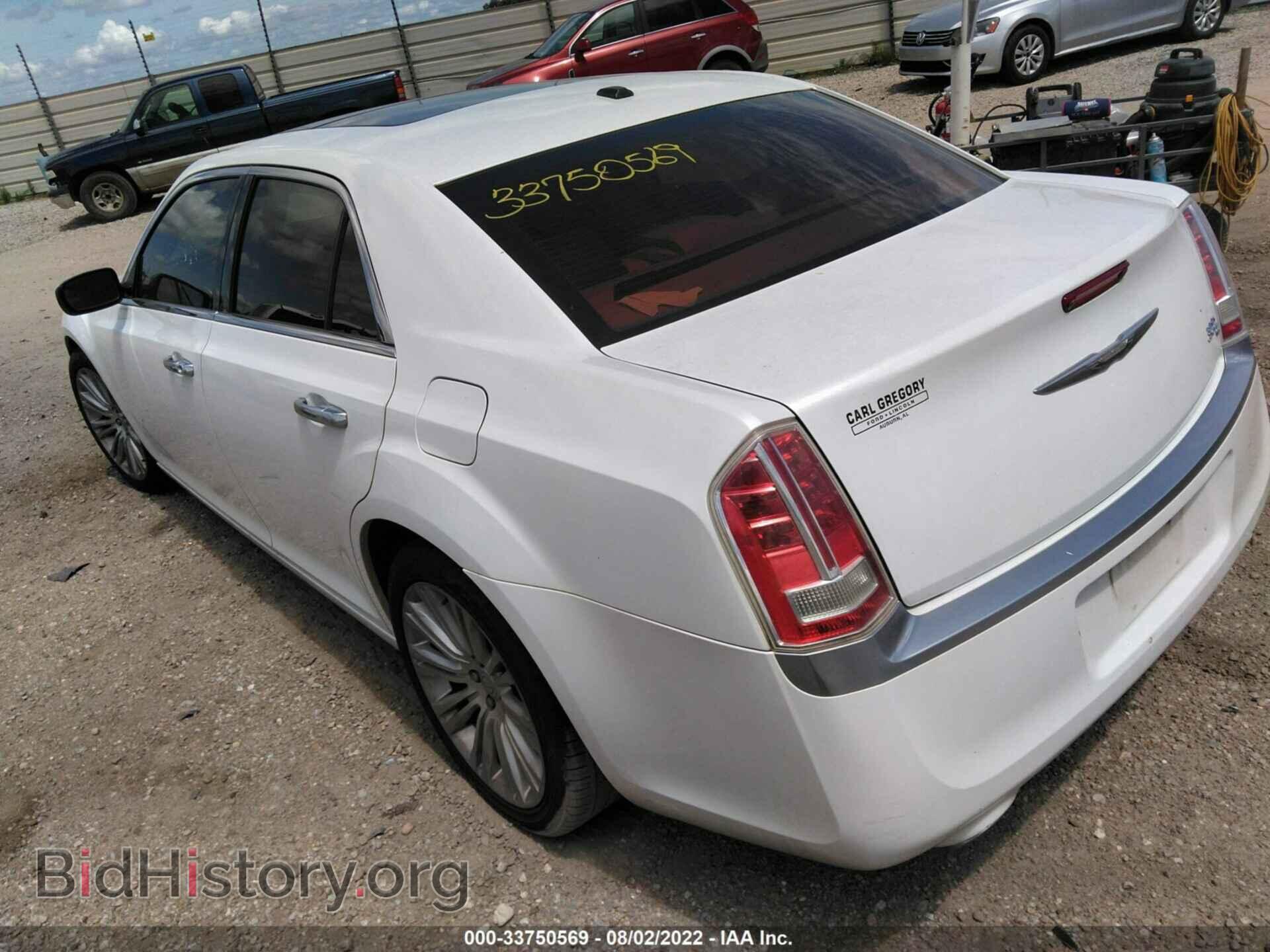2013 CHRYSLER 300 - VIN: 2C3CCAPT5DH504527 - Фото 3