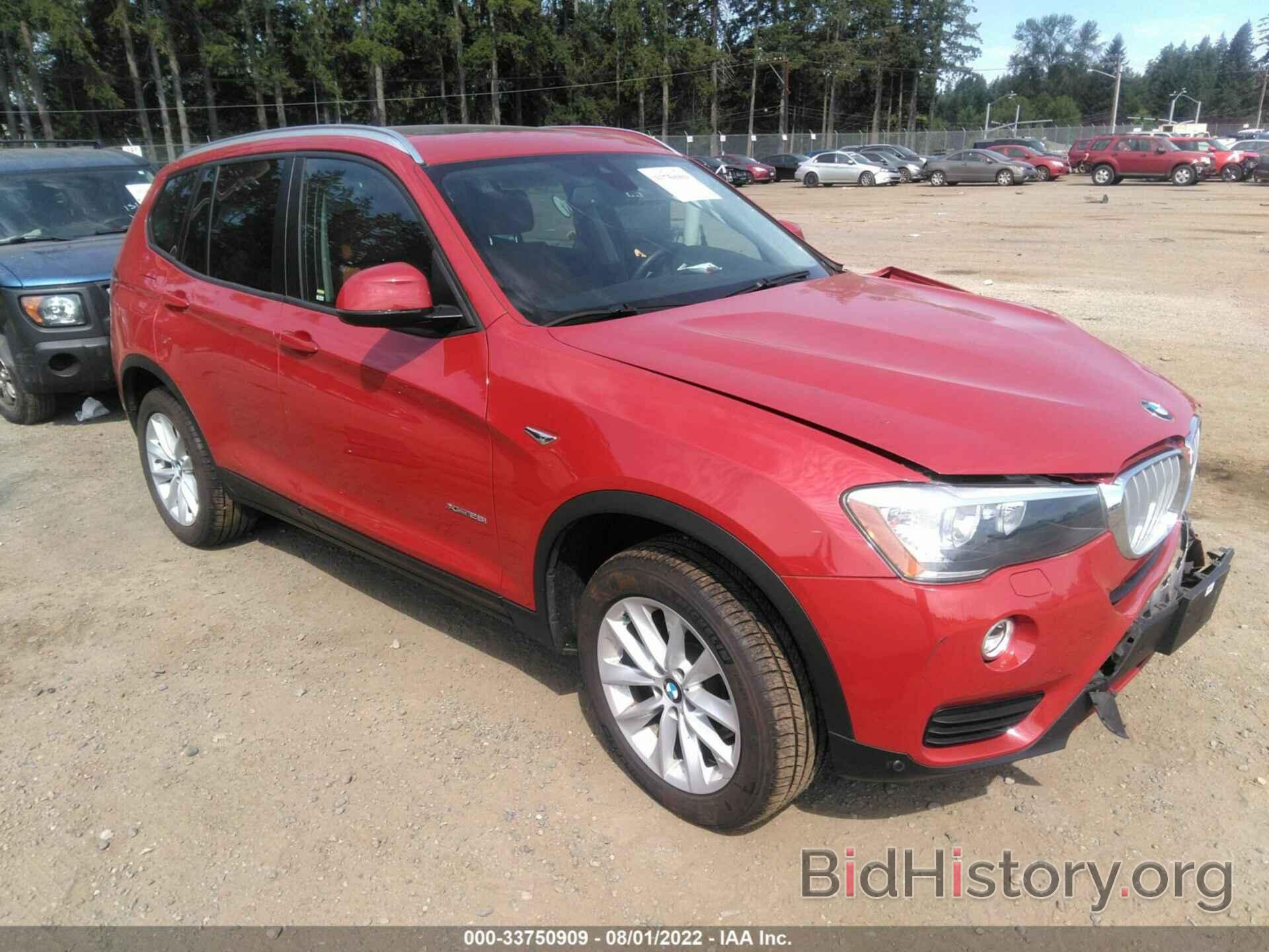 Photo 5UXWX9C59H0T03645 - BMW X3 2017