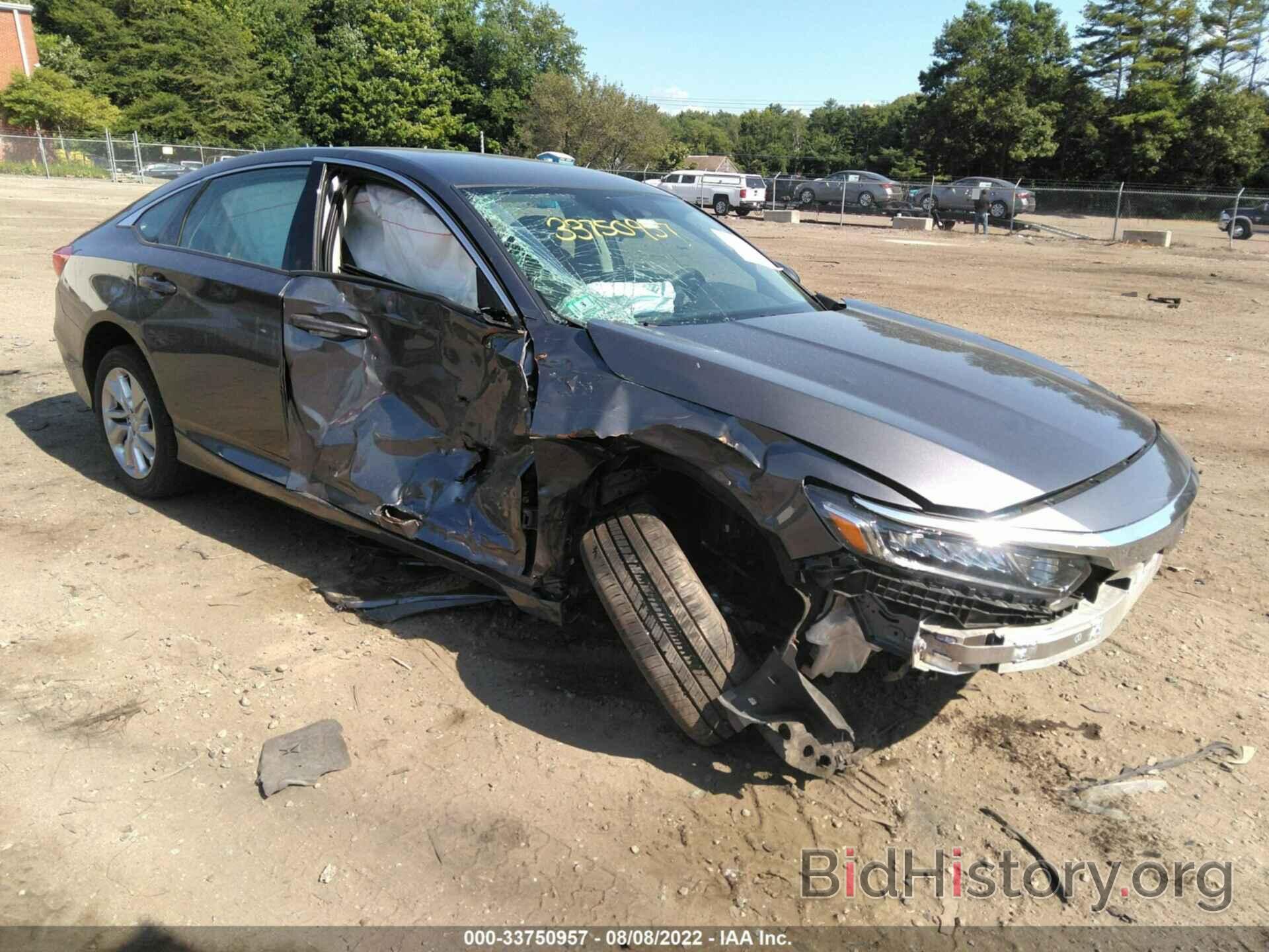 Photo 1HGCV1F18KA154121 - HONDA ACCORD SEDAN 2019