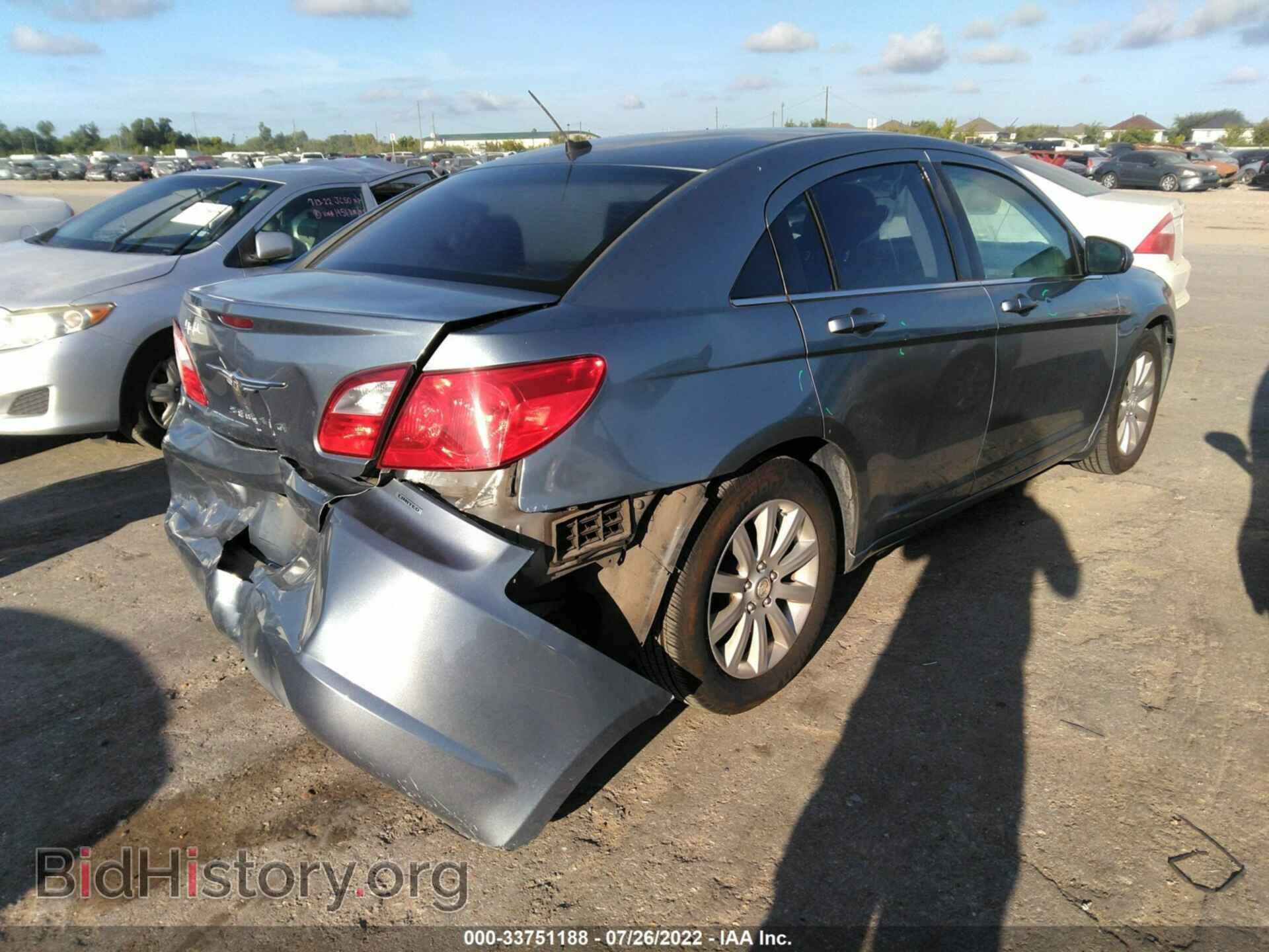 2010 CHRYSLER SEBRING - VIN: 1C3CC5FB4AN224004 - Фото 4