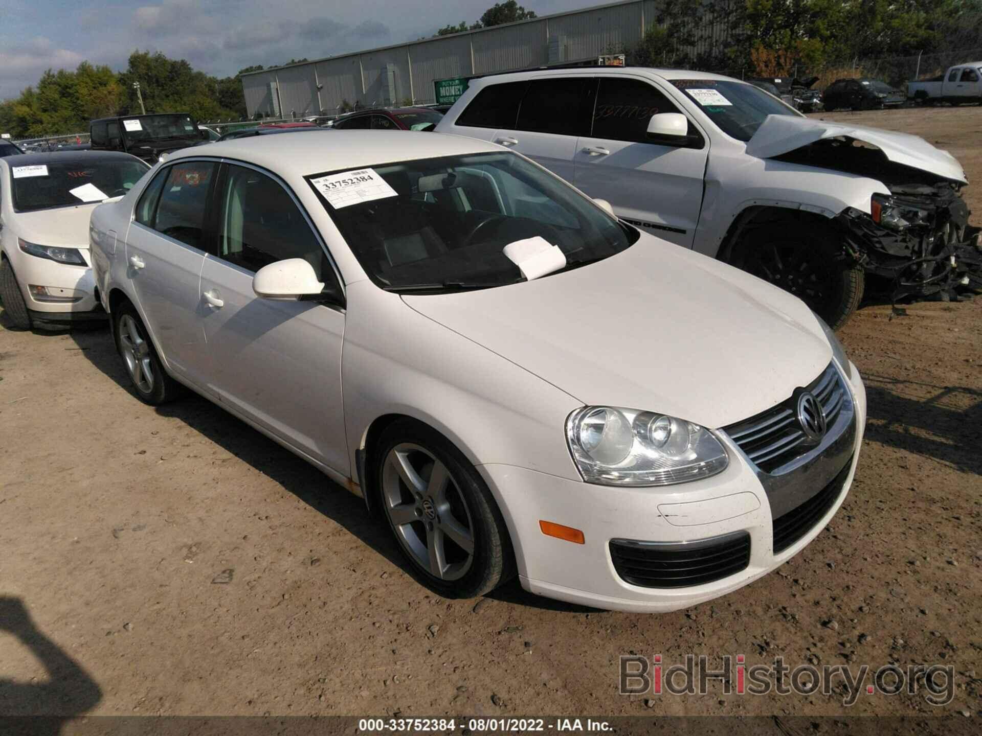 Фотография 3VWAL7AJ0AM141478 - VOLKSWAGEN JETTA SEDAN 2010