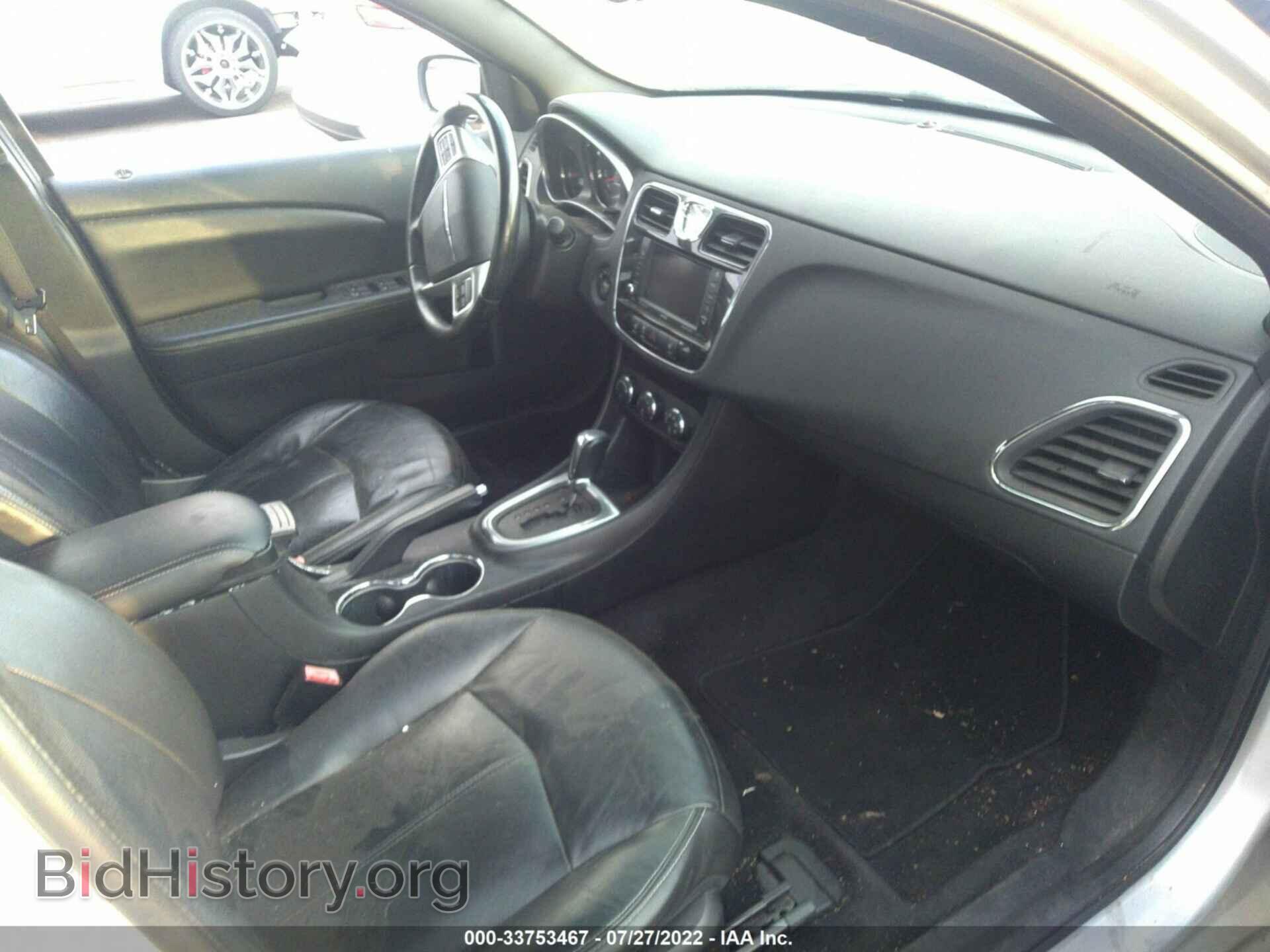 2011 CHRYSLER 200 - VIN: 1C3BC2FG8BN504547 - Фото 5