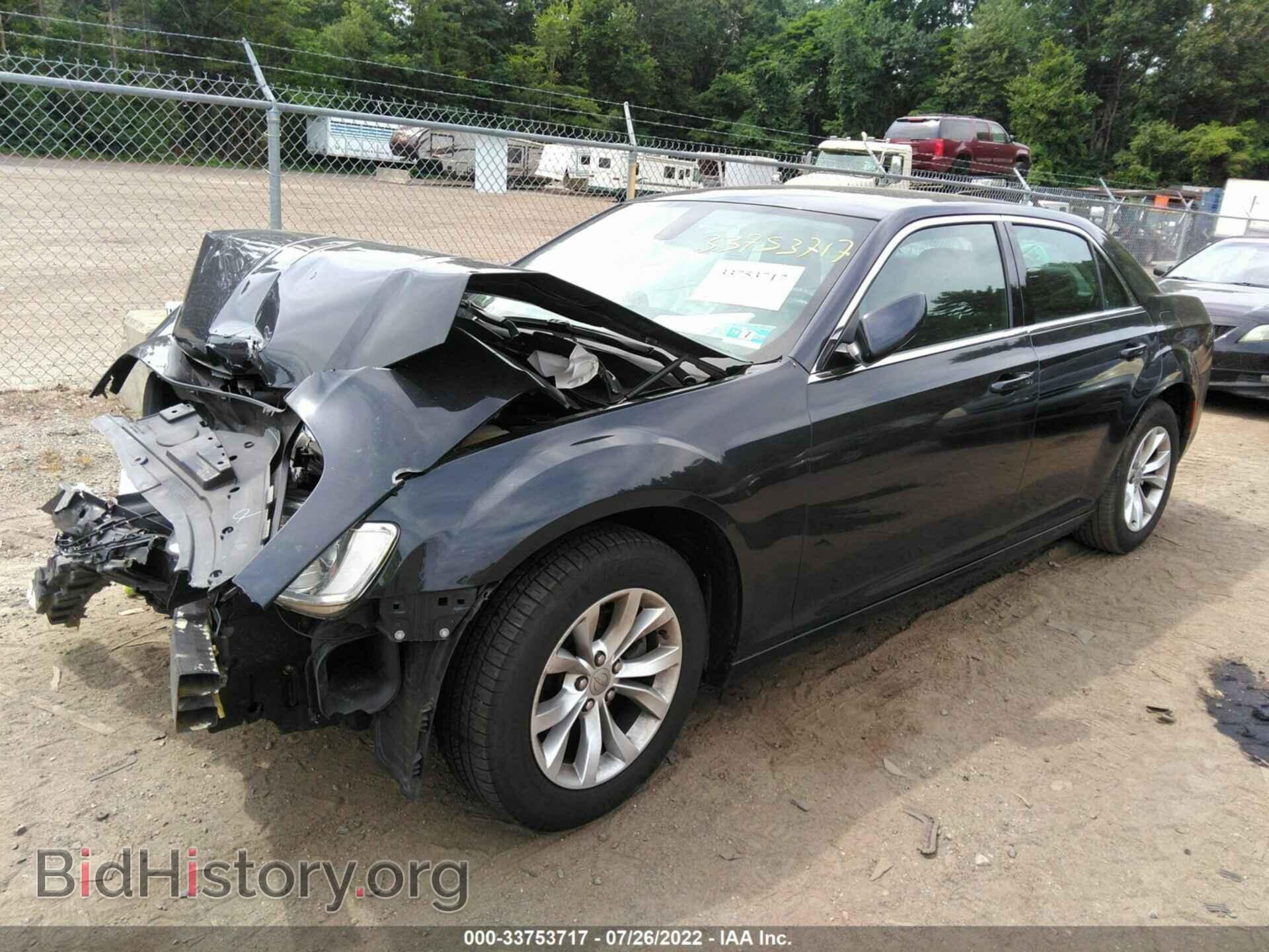 2015 CHRYSLER 300 - VIN: 2C3CCAAG8FH931103 - Фото 2