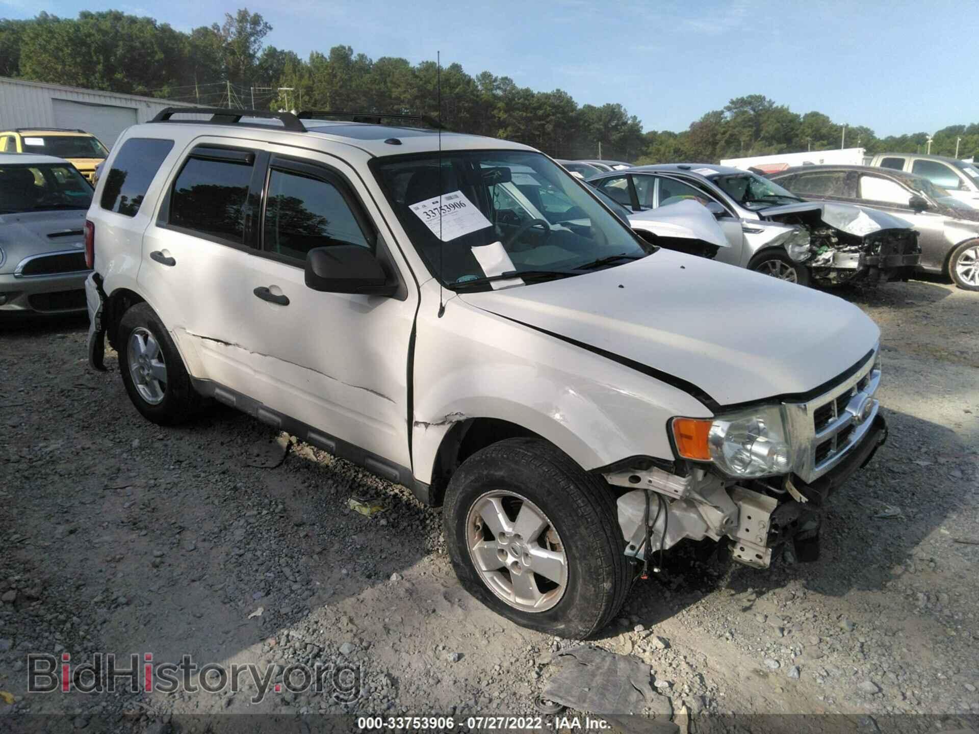 Фотография 1FMCU0DG4AKD37264 - FORD ESCAPE 2010