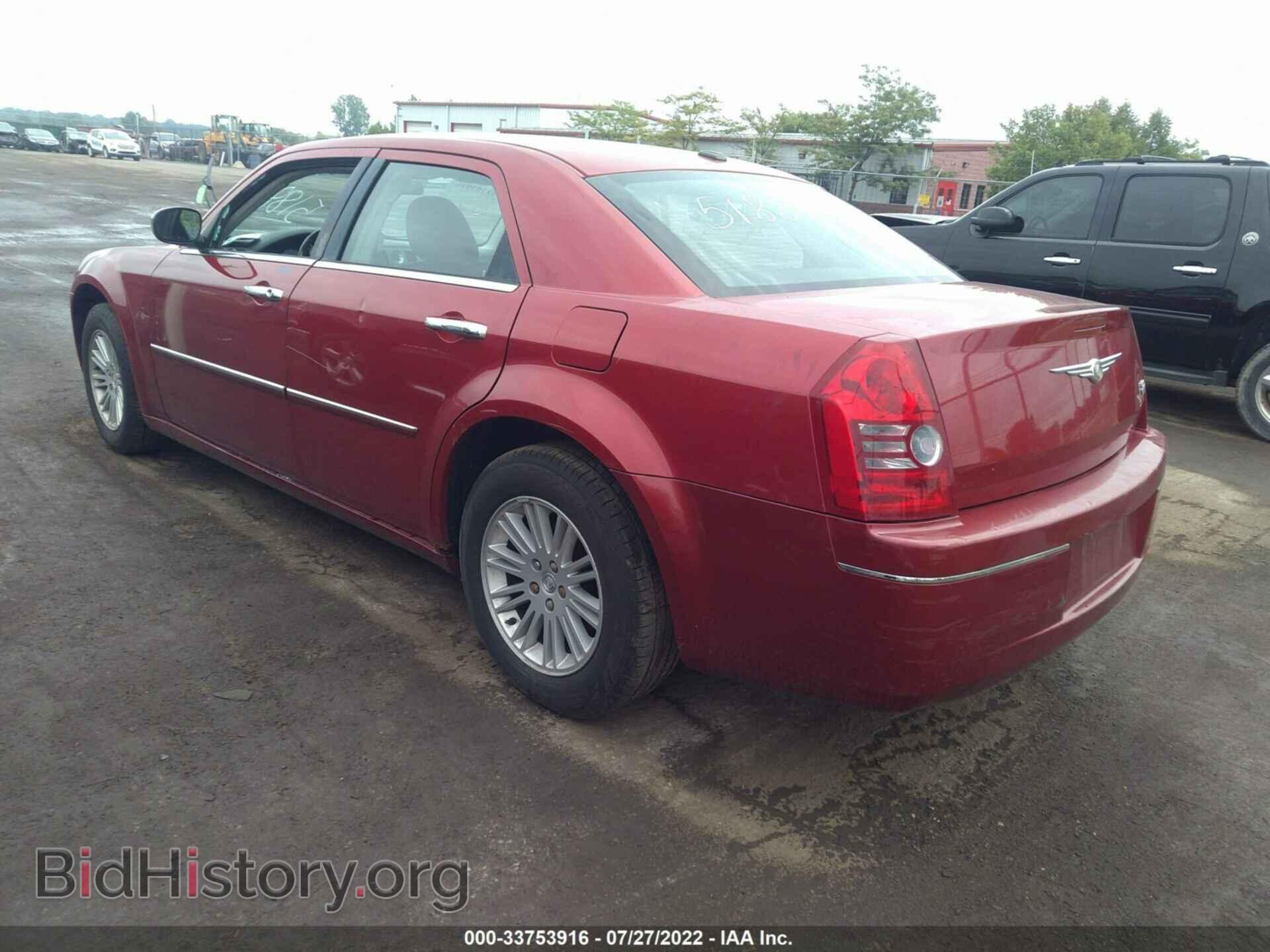 2010 CHRYSLER 300 - VIN: 2C3CA5CV1AH325188 - Фото 3