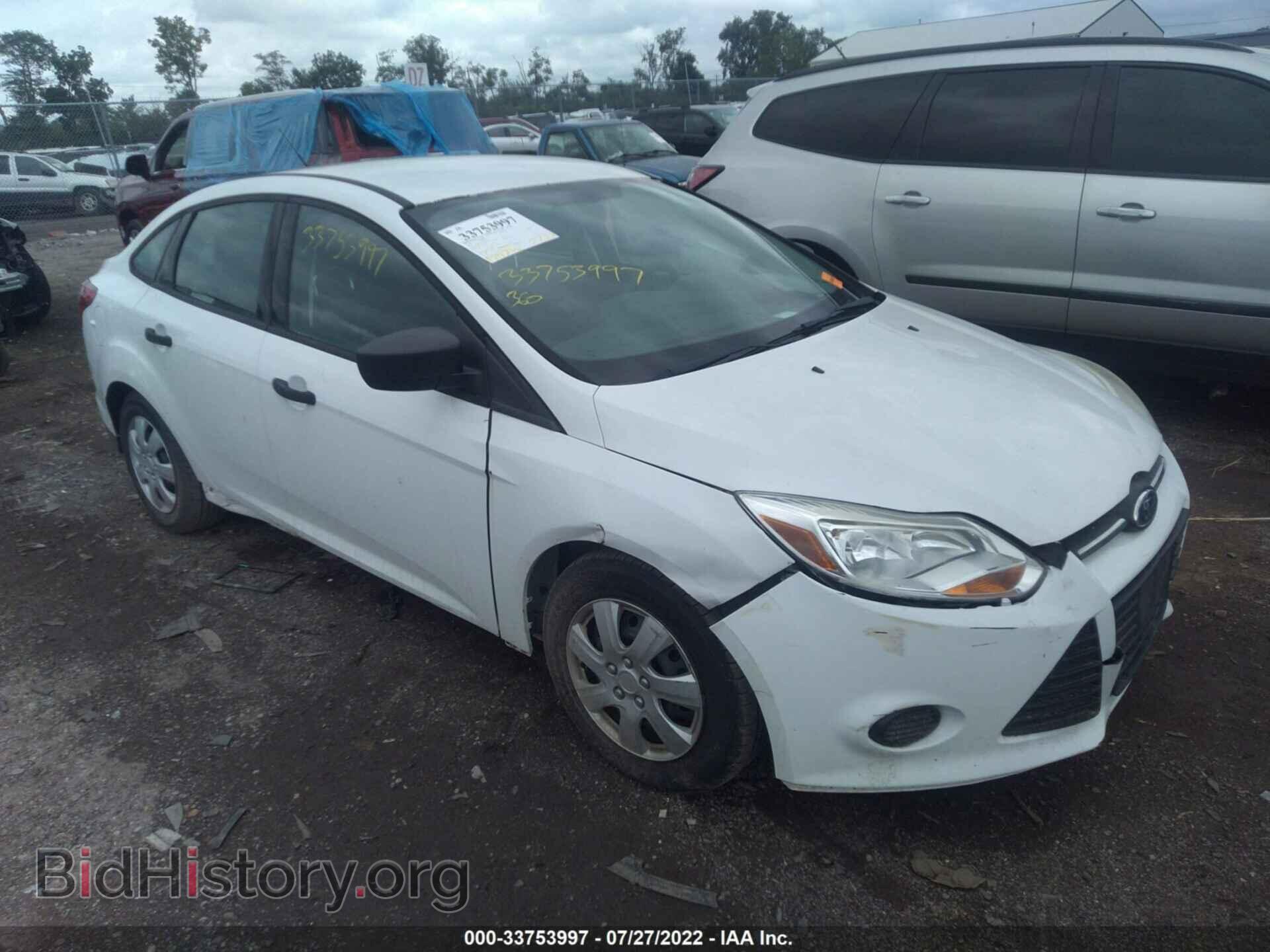 Photo 1FAHP3E24CL295560 - FORD FOCUS 2012