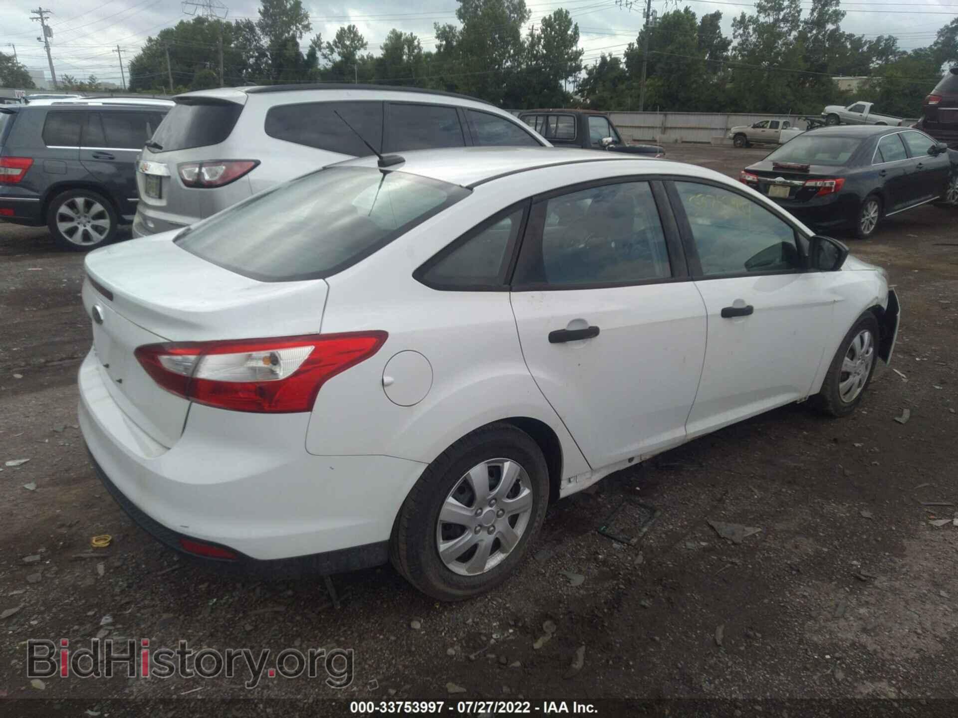 2012 FORD FOCUS - VIN: 1FAHP3E24CL295560 - Photo 4