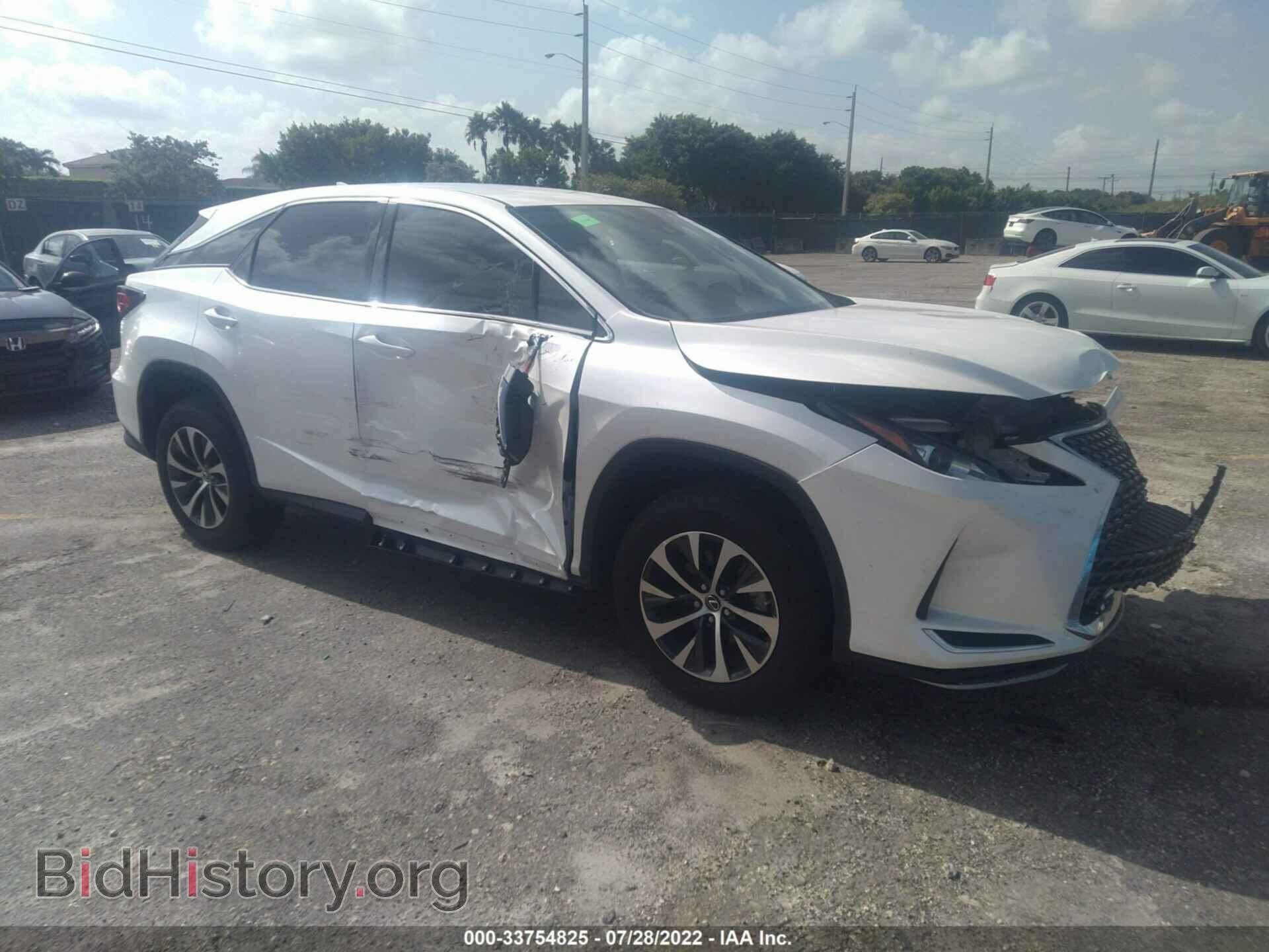 Photo 2T2AZMAA2MC218568 - LEXUS RX 2021